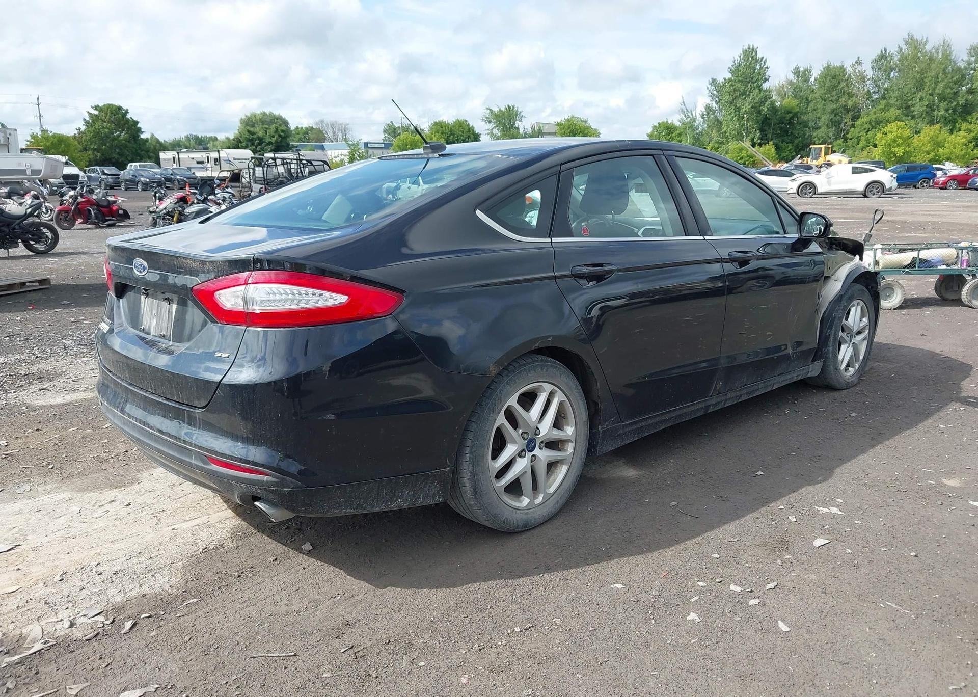 2015 FORD FUSION SE