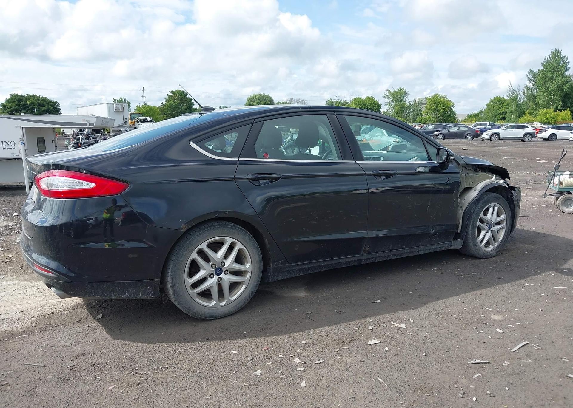 2015 FORD FUSION SE