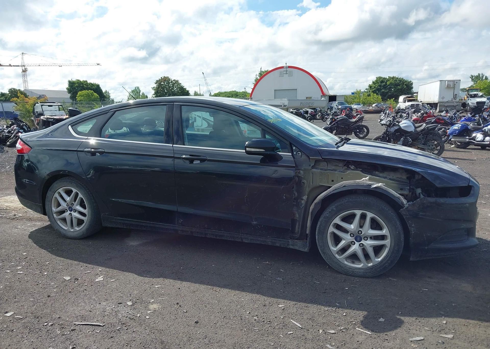 2015 FORD FUSION SE