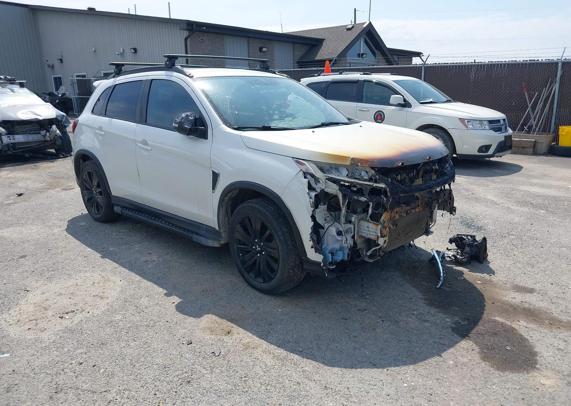 2021 MITSUBISHI RVR