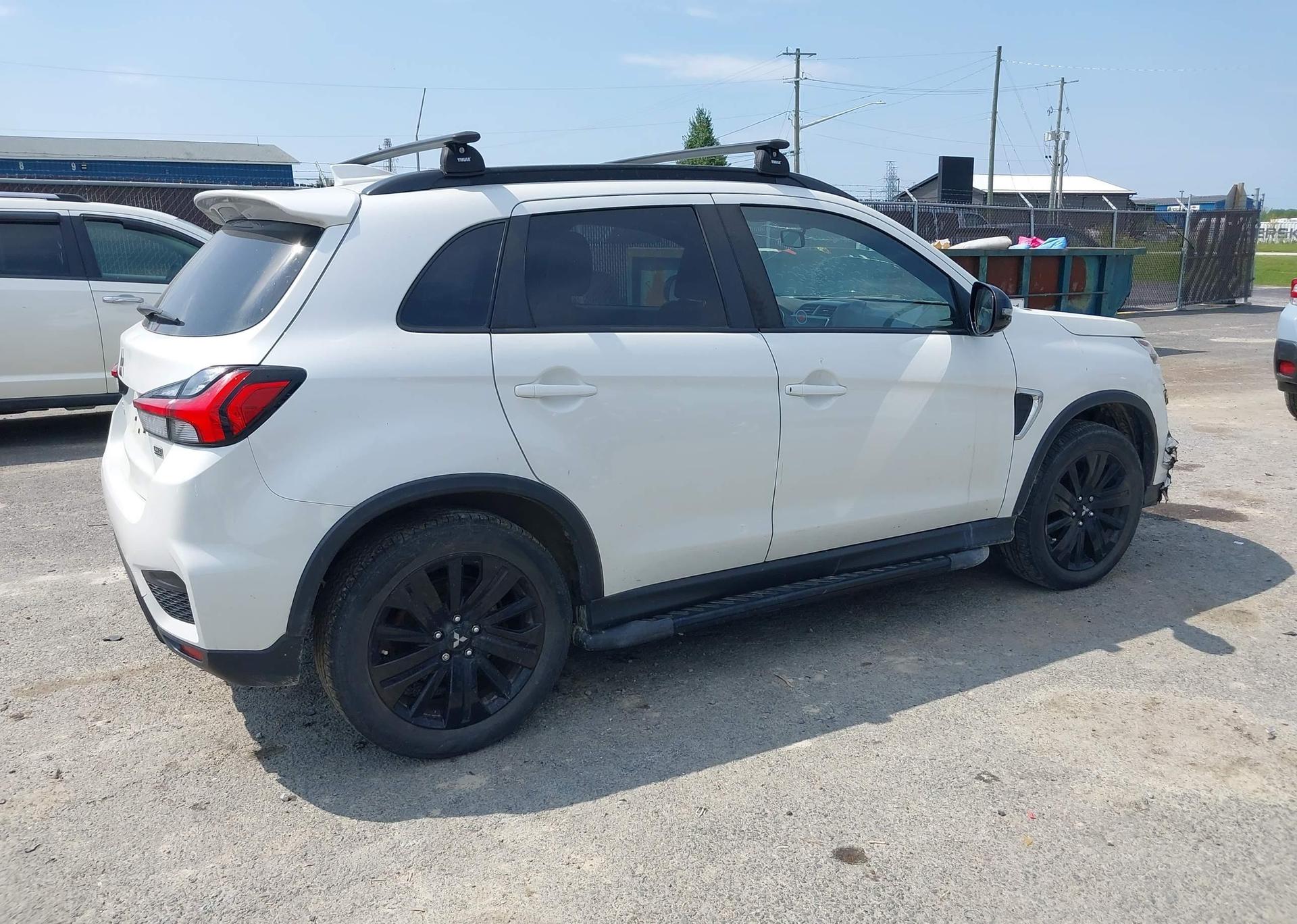 2021 MITSUBISHI RVR