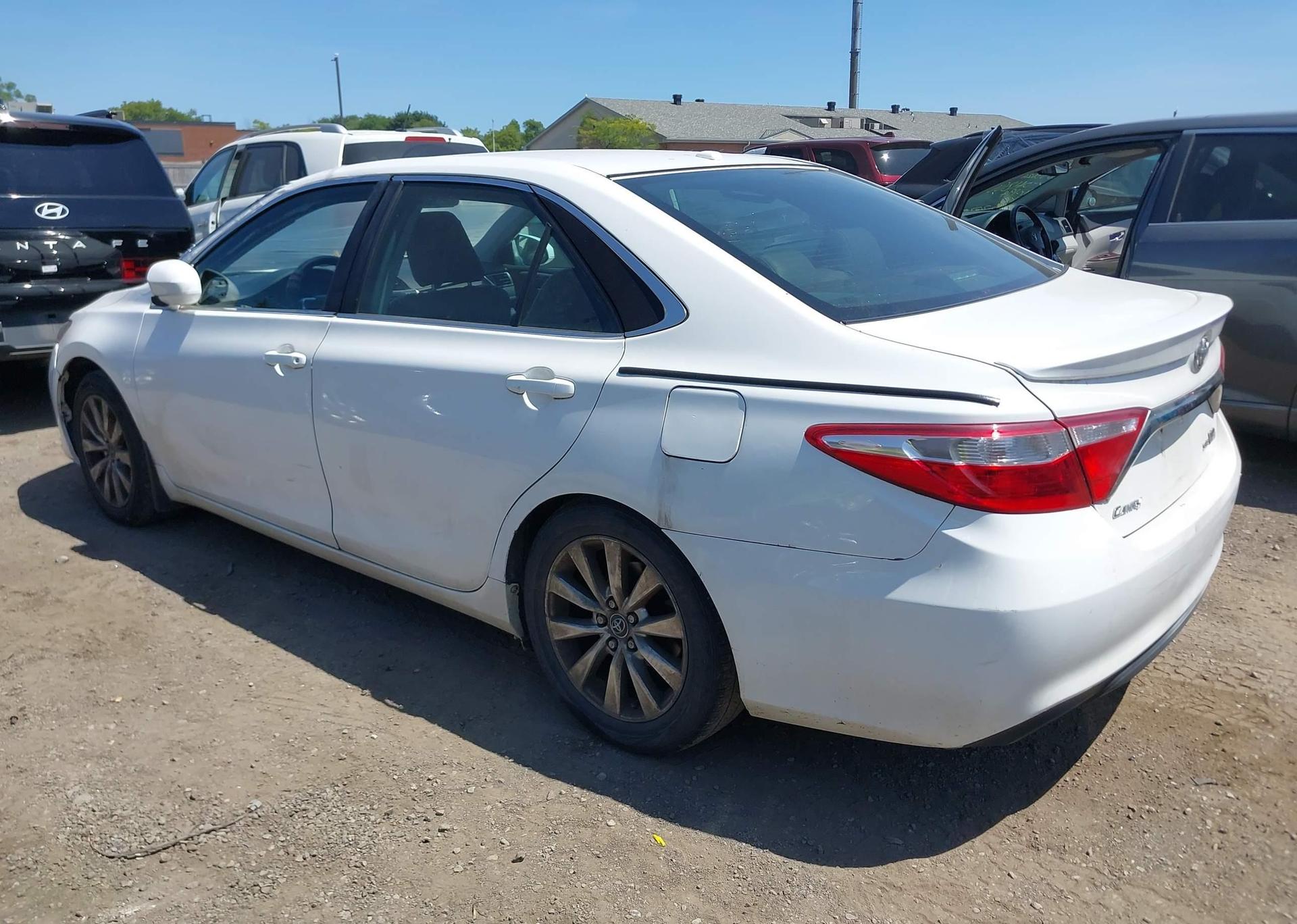 2016 TOYOTA CAMRY HYBRID XLE