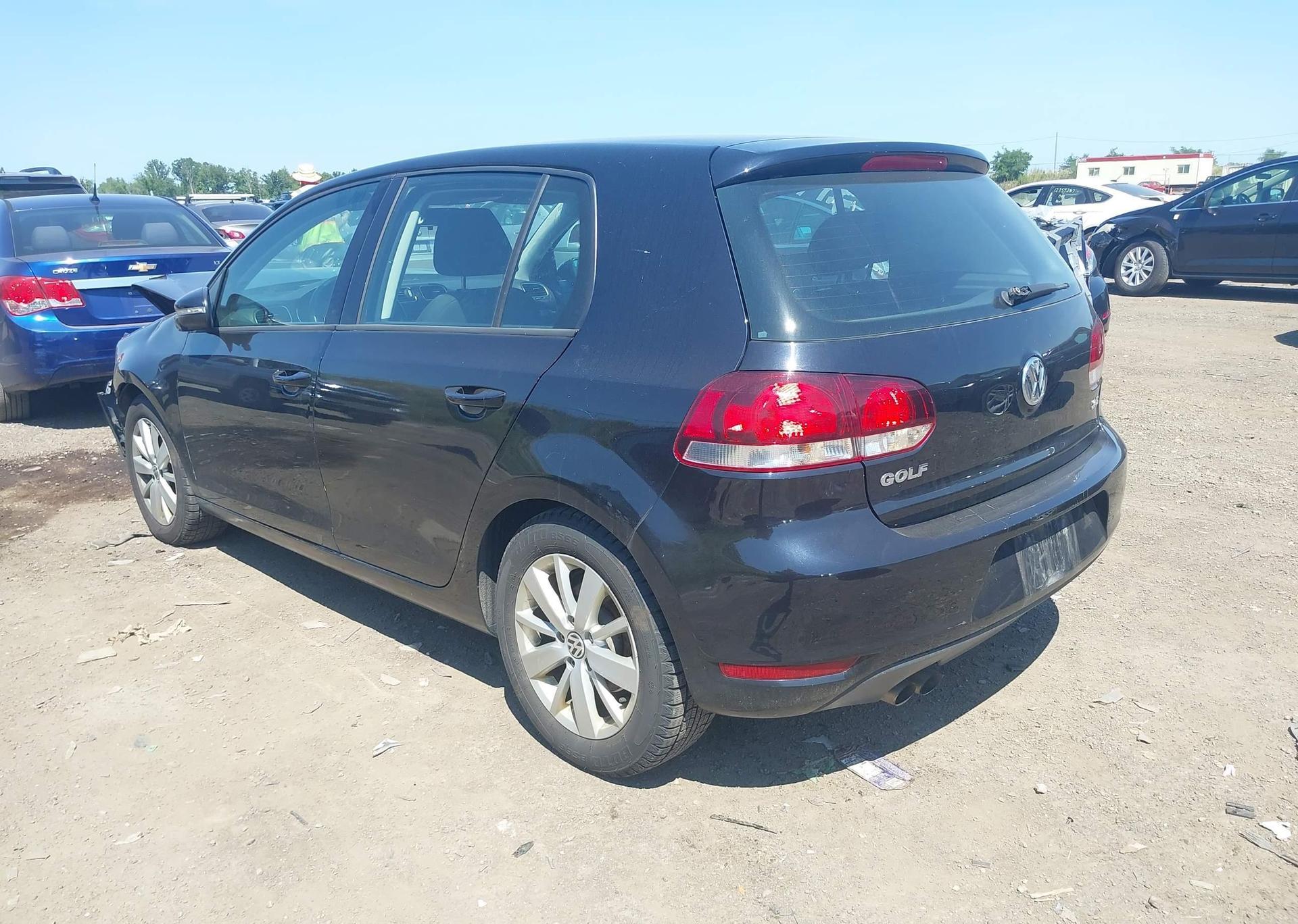 2013 VOLKSWAGEN GOLF 2.5L COMFORTLINE