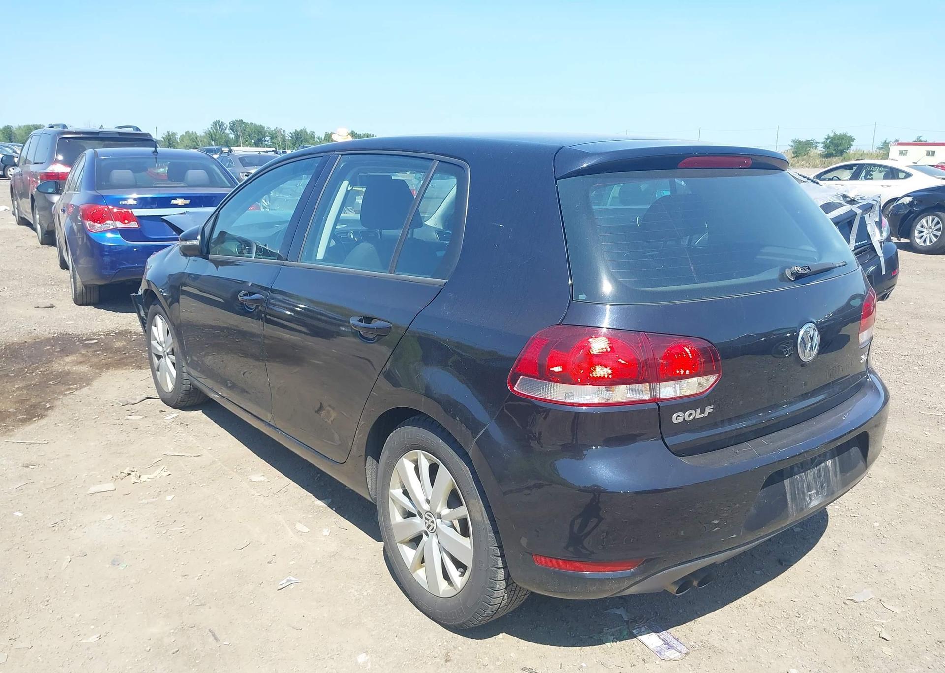 2013 VOLKSWAGEN GOLF 2.5L COMFORTLINE