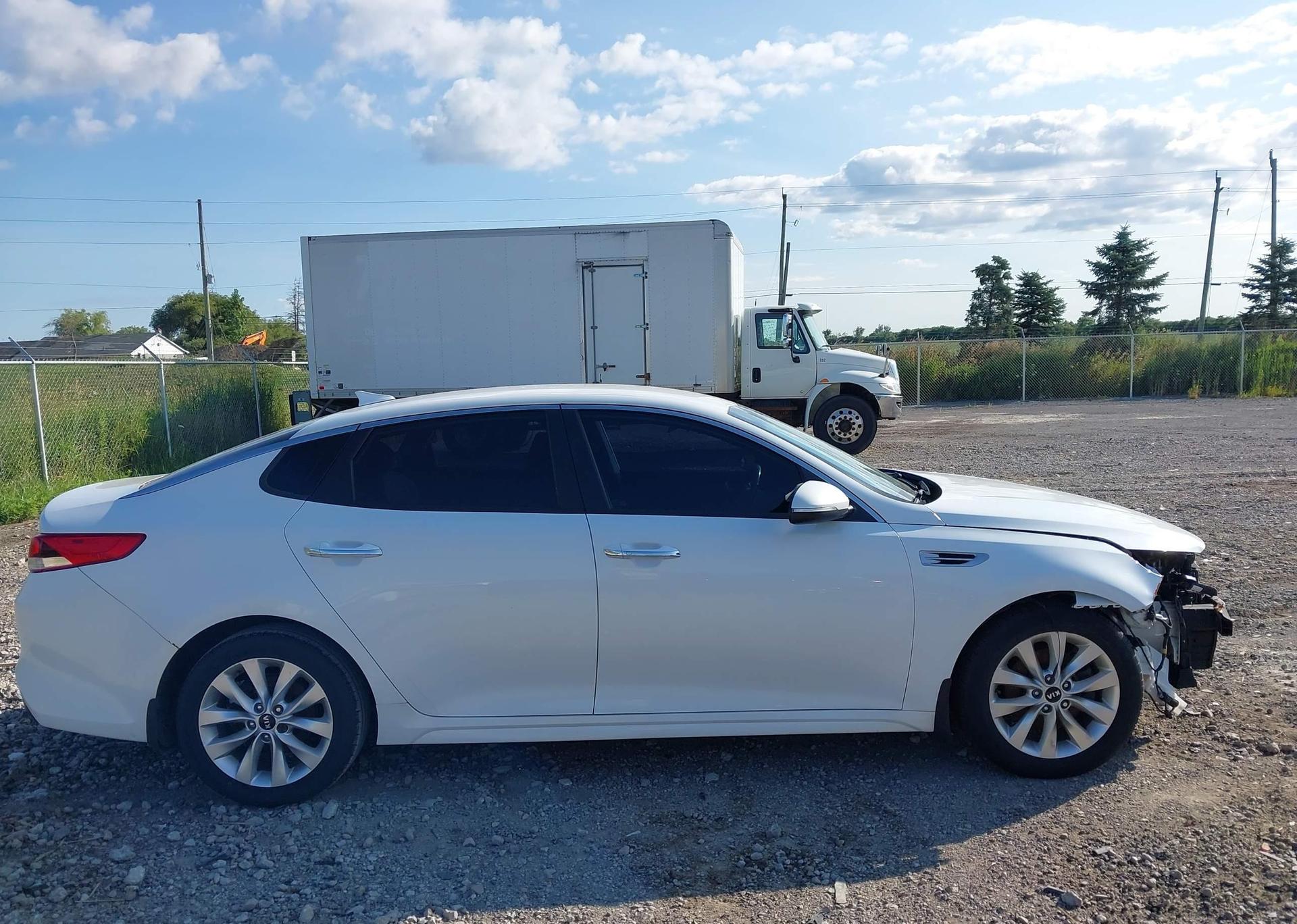 2017 KIA OPTIMA LX