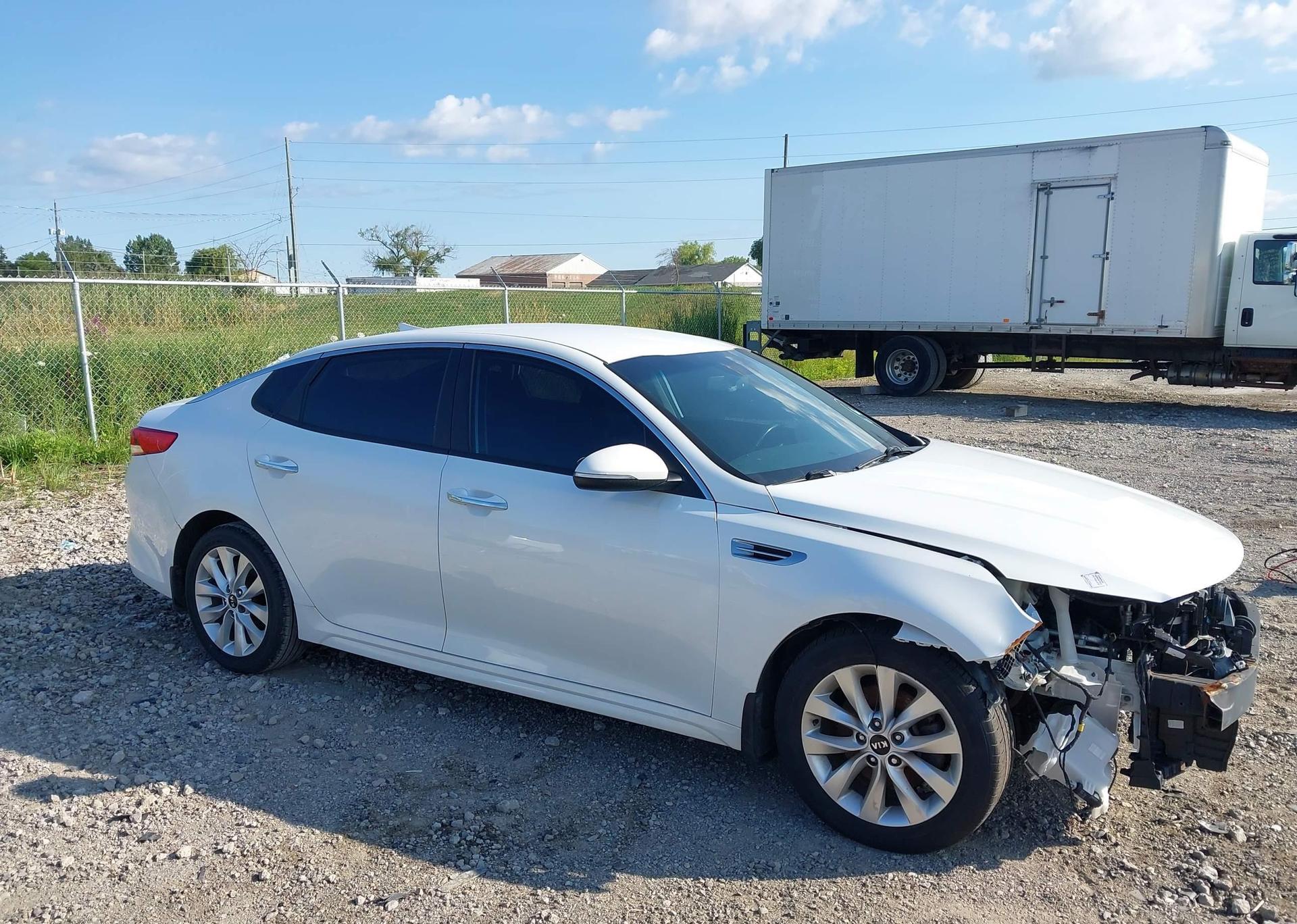 2017 KIA OPTIMA LX
