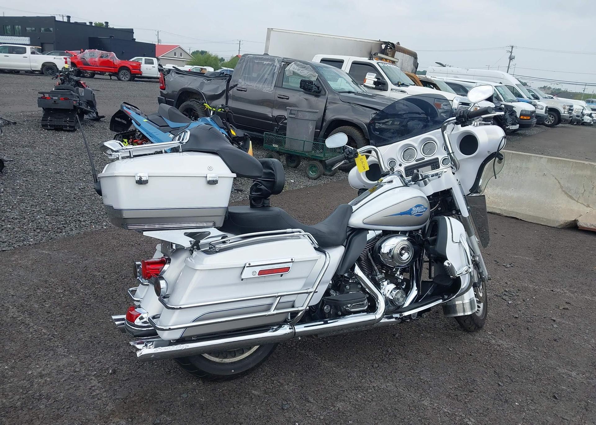 2009 HARLEY-DAVIDSON FLHTC