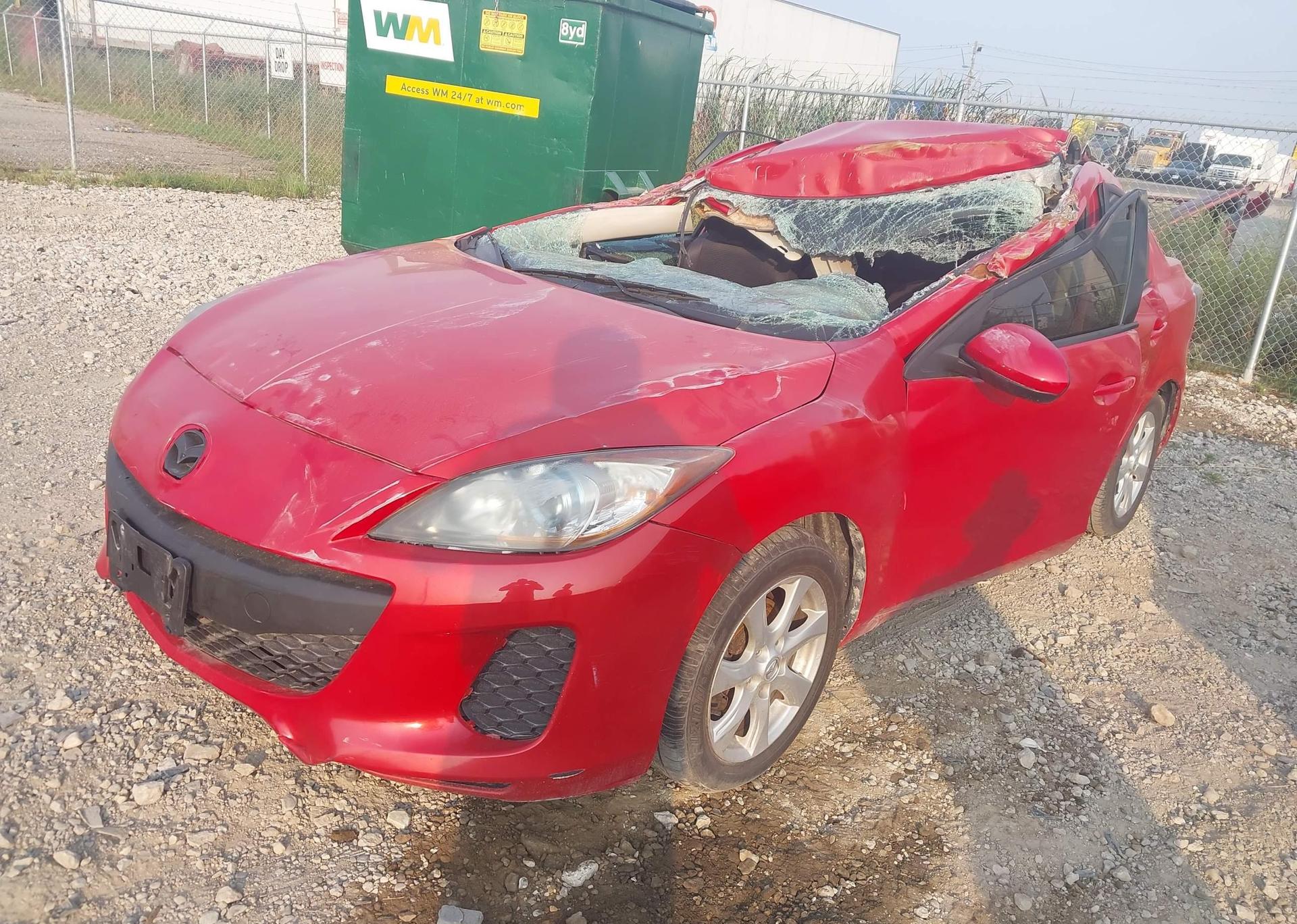 2013 MAZDA 3 I