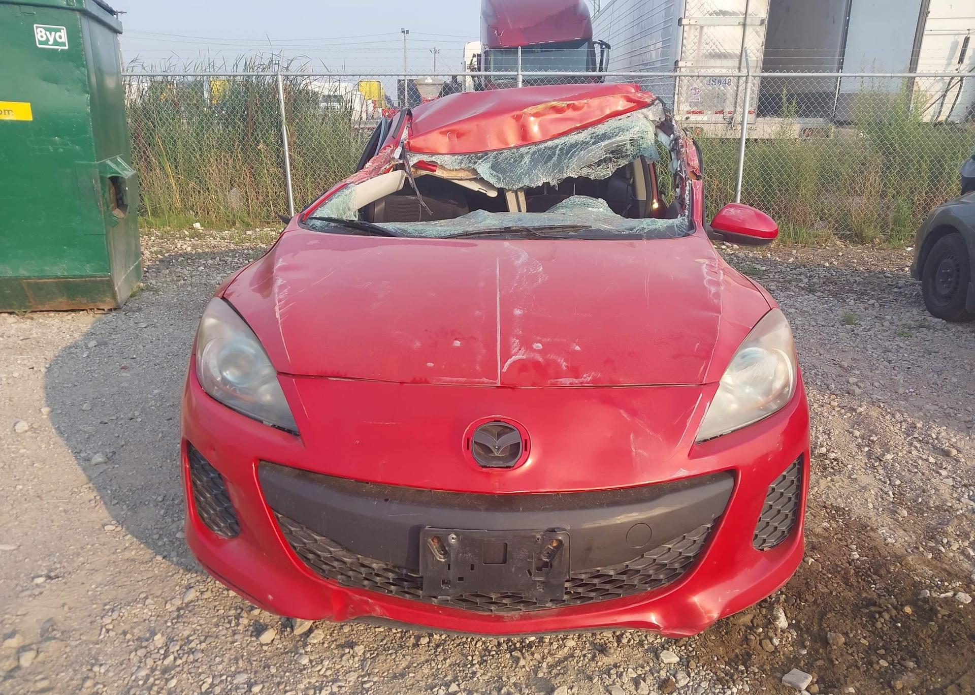2013 MAZDA 3 I