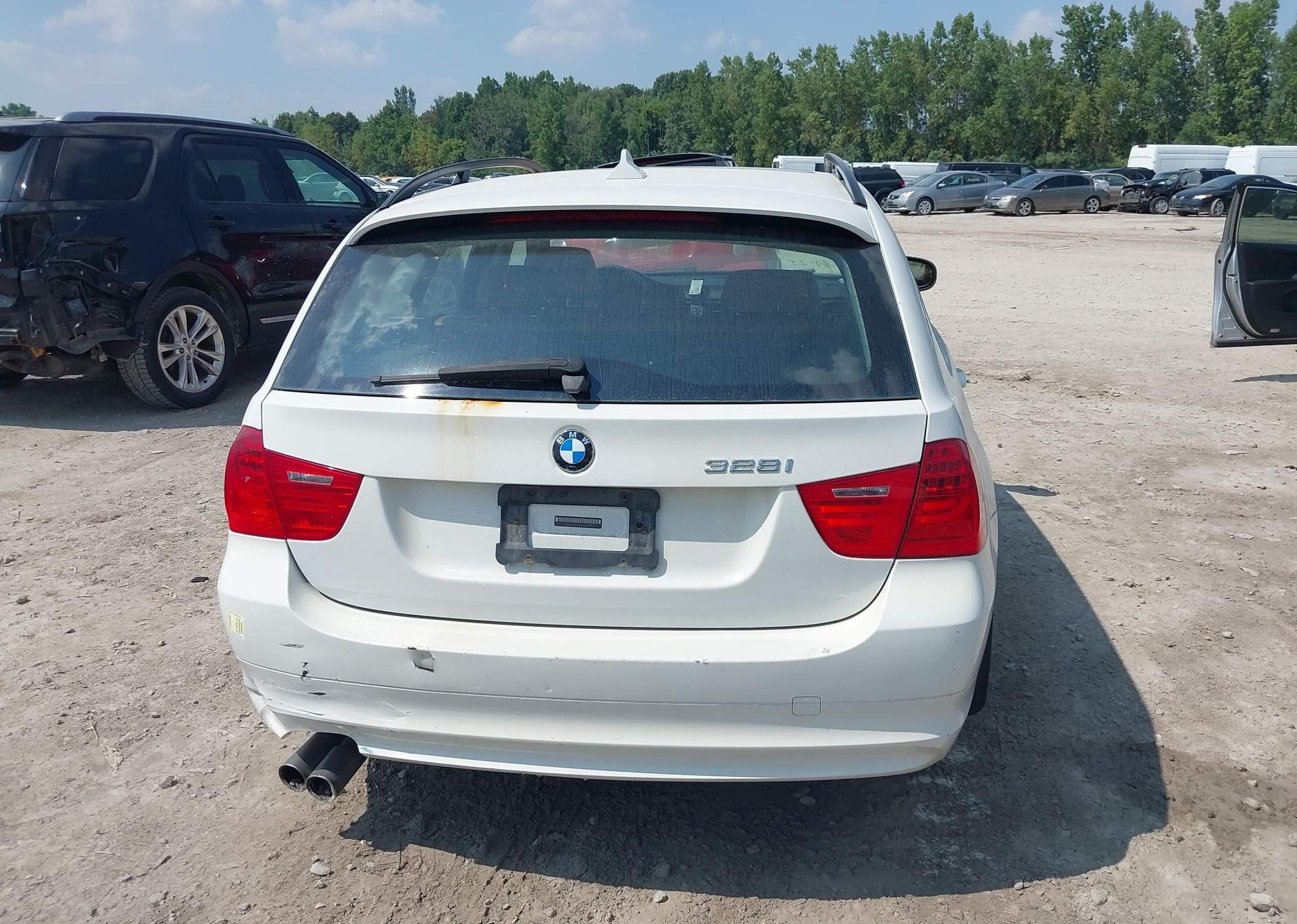 2010 BMW 3 SERIES