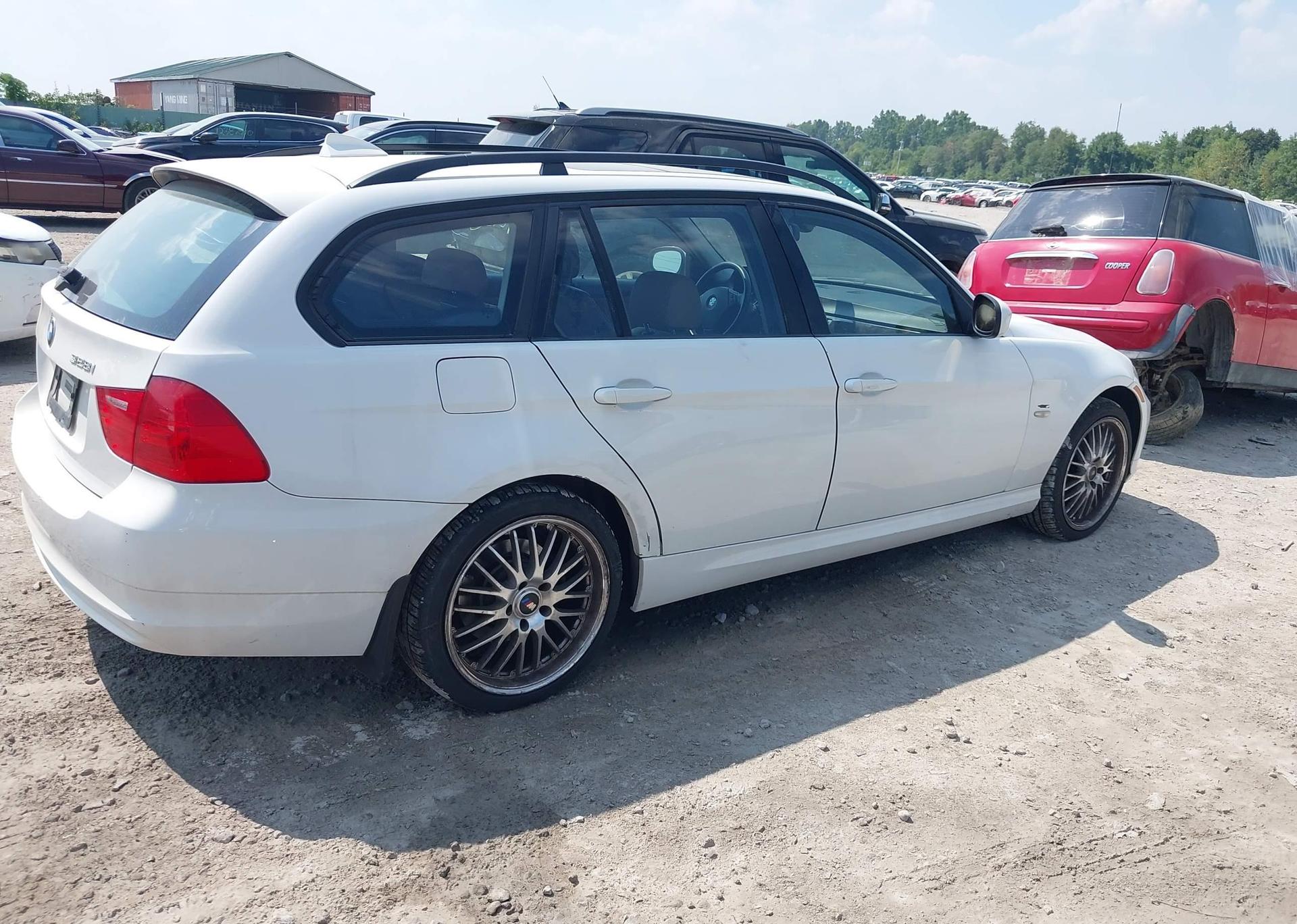 2010 BMW 3 SERIES