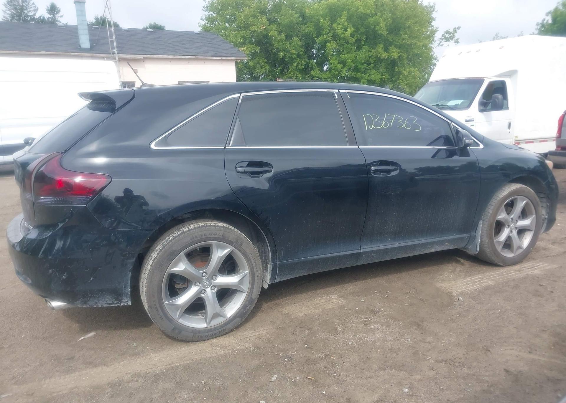 2016 TOYOTA VENZA XLE