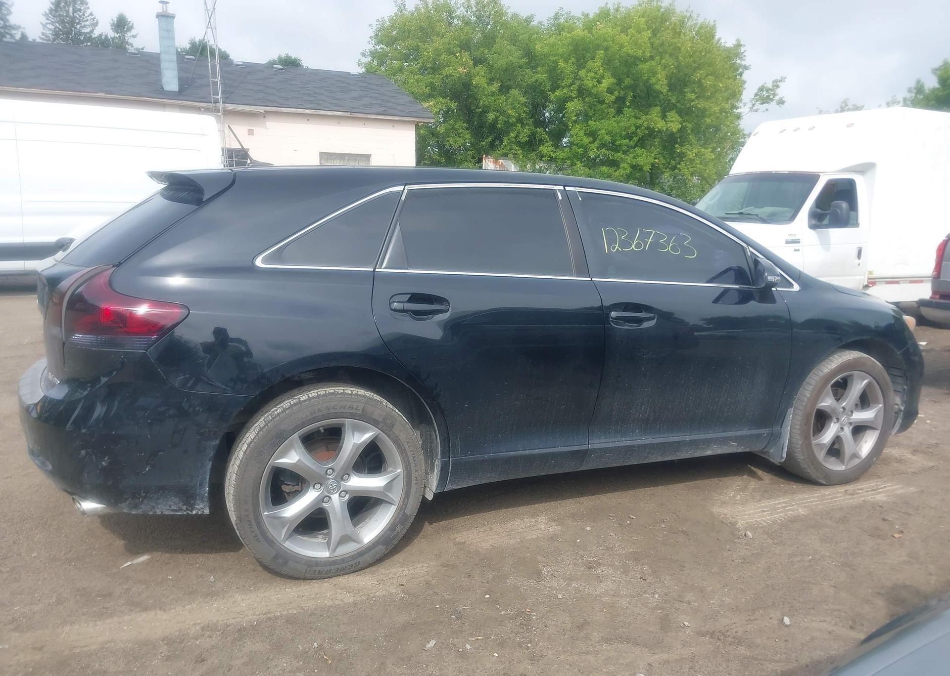 2016 TOYOTA VENZA XLE