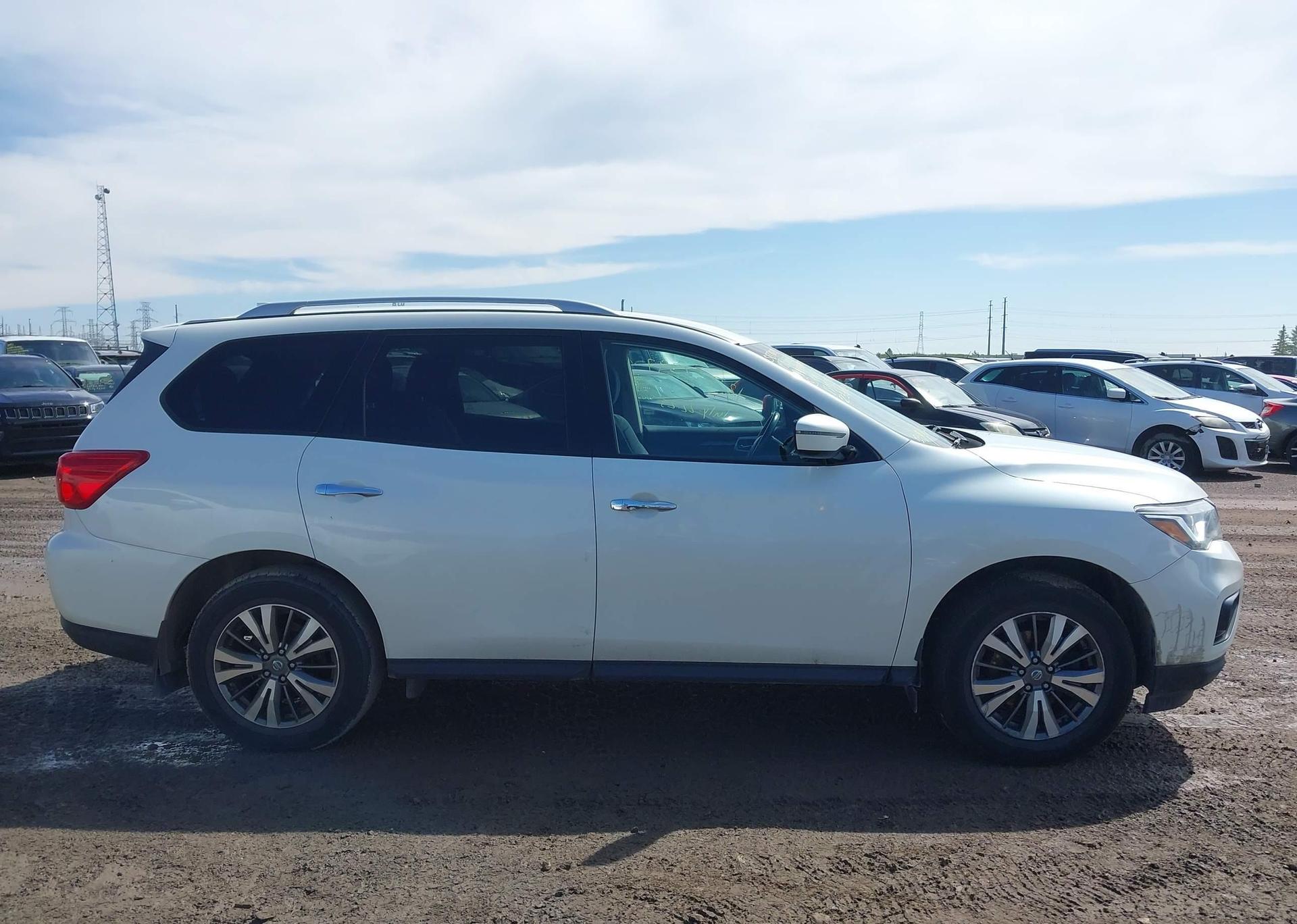 2019 NISSAN PATHFINDER PLATINUM
