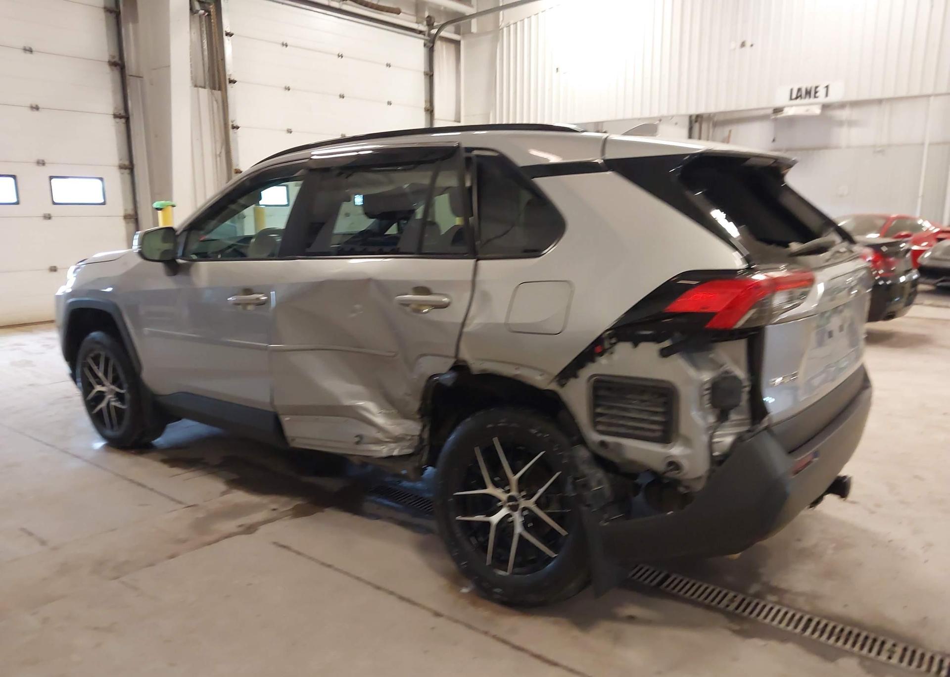 2022 TOYOTA RAV4 HYBRID LE