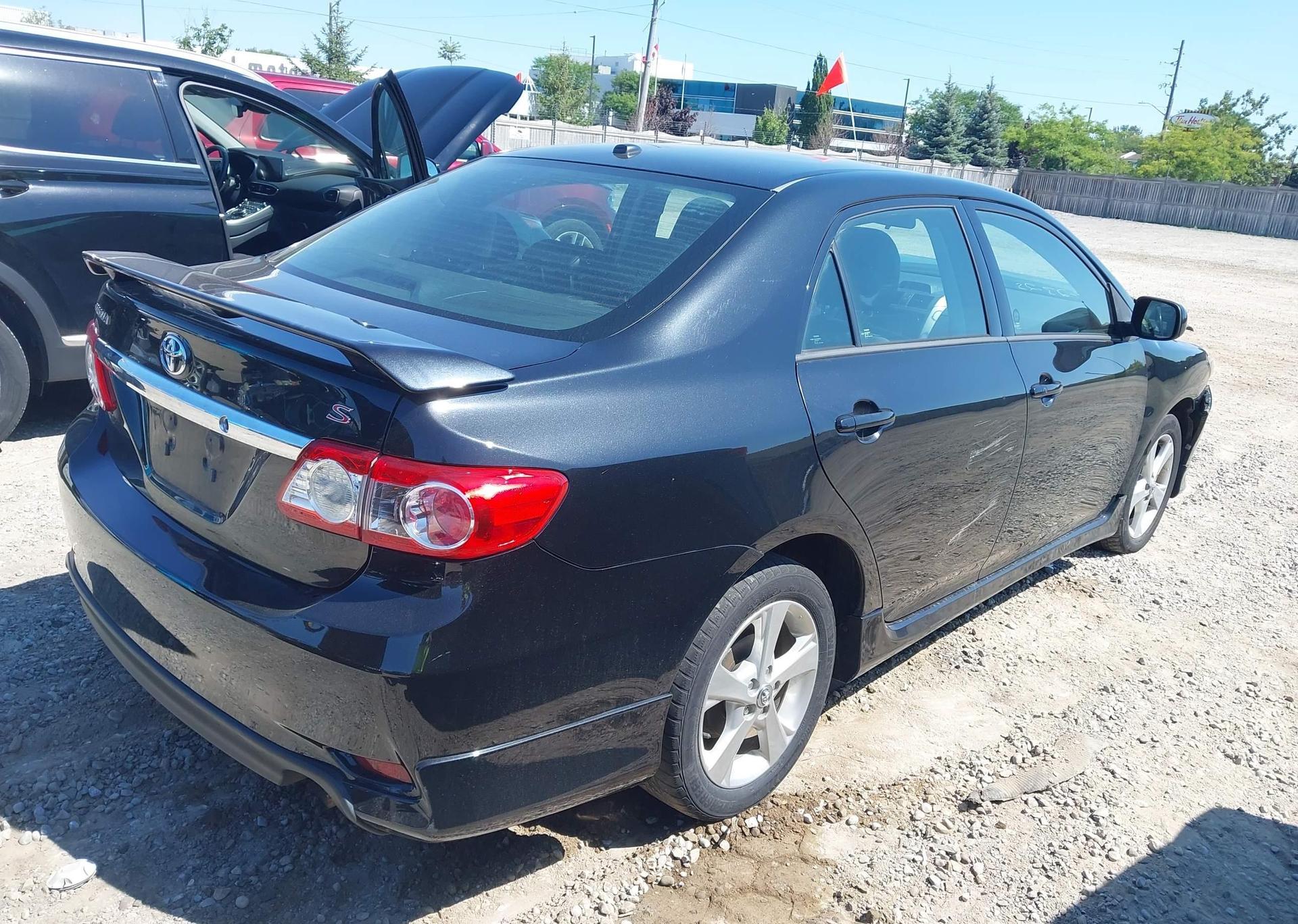 2013 TOYOTA COROLLA