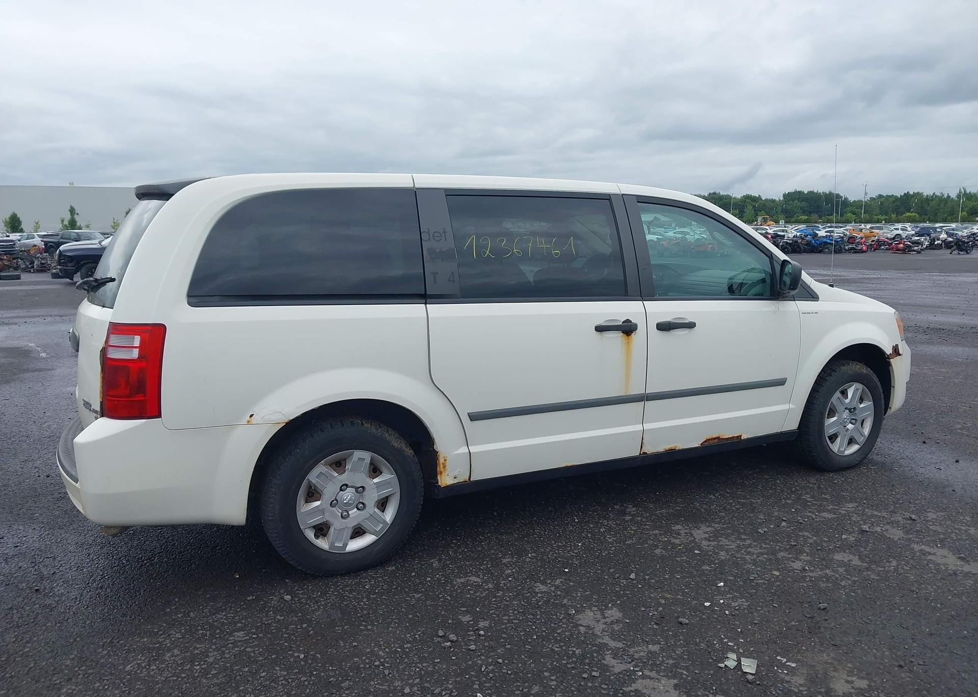 2010 DODGE GRAND CARAVAN SE