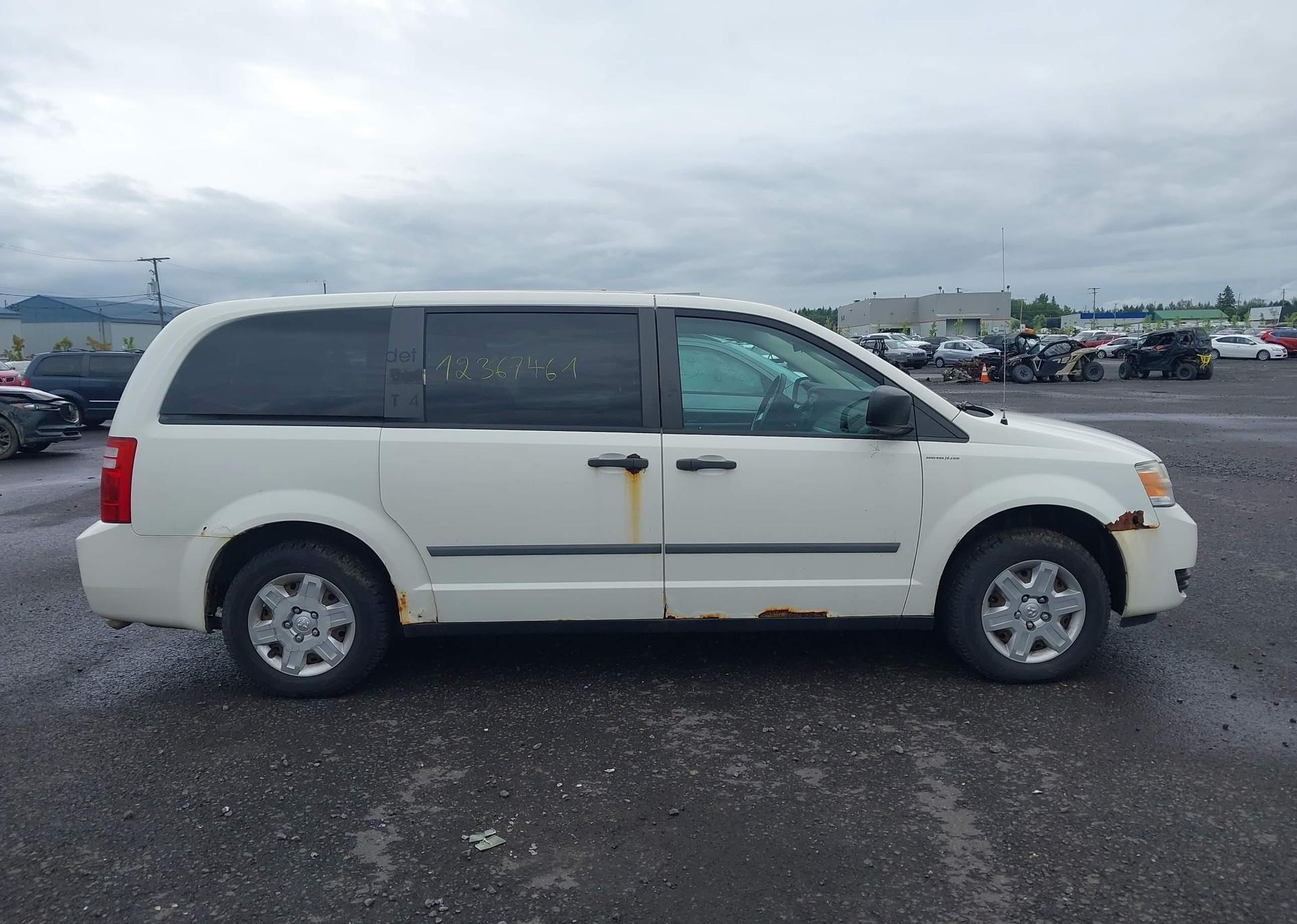 2010 DODGE GRAND CARAVAN SE