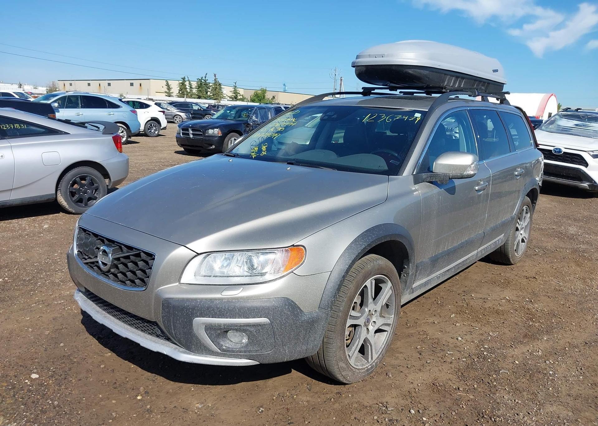 2015 VOLVO XC70 T6
