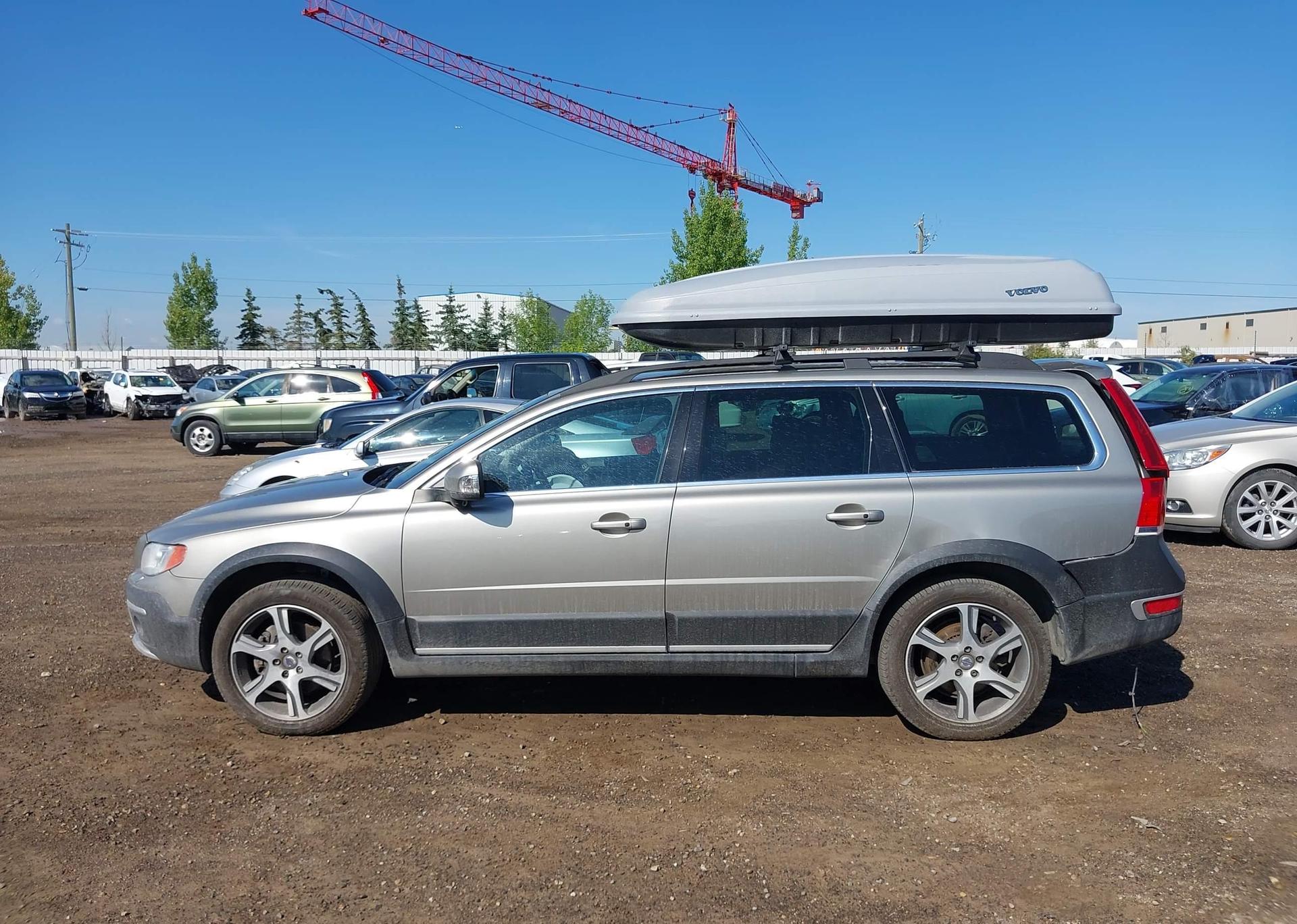 2015 VOLVO XC70 T6