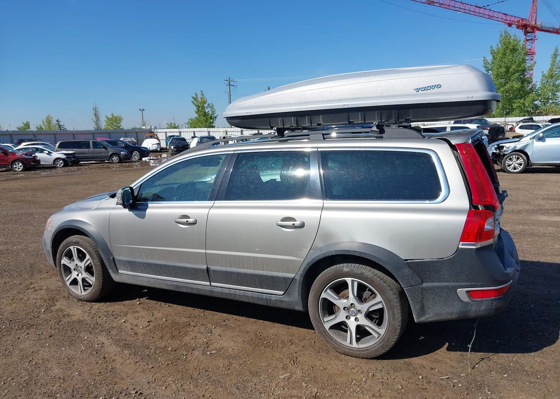 2015 VOLVO XC70 T6
