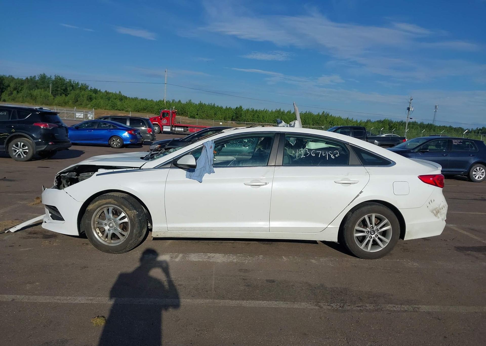 2017 HYUNDAI SONATA SE