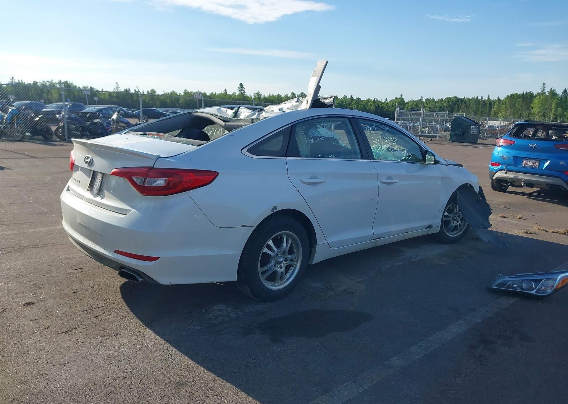2017 HYUNDAI SONATA SE