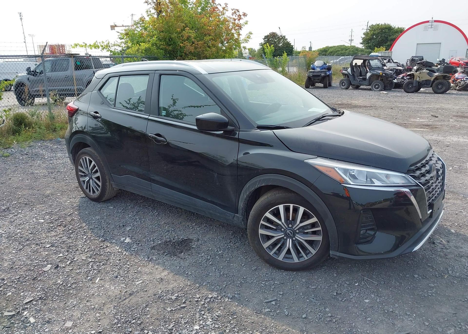 2024 NISSAN KICKS