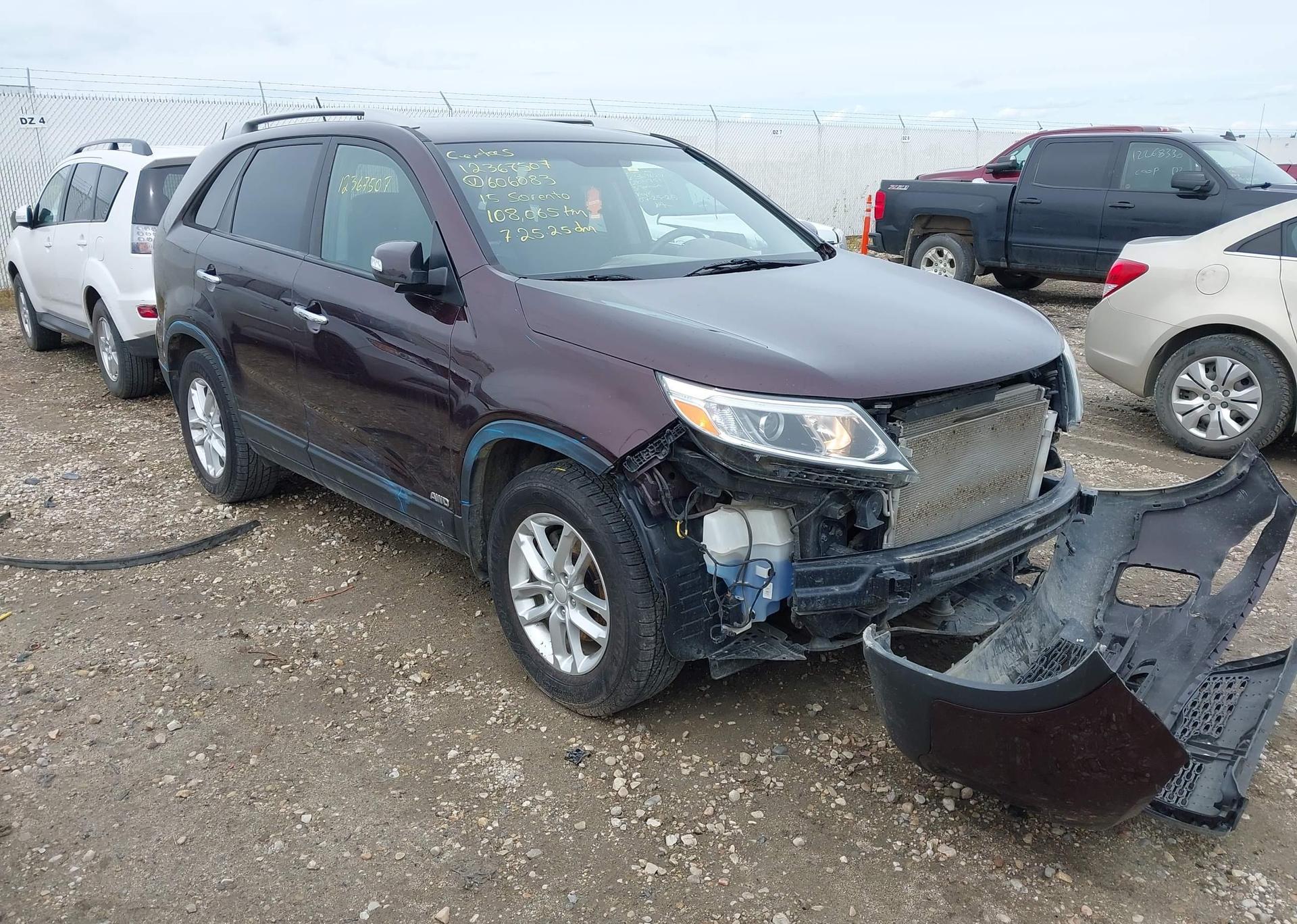 2015 KIA SORENTO LX