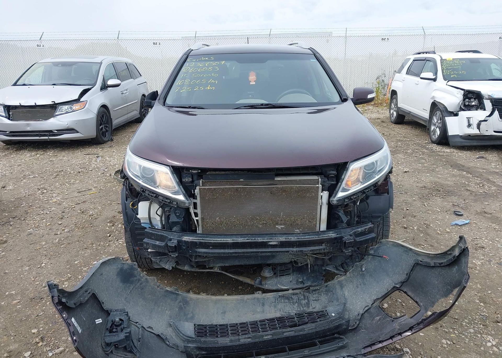 2015 KIA SORENTO LX
