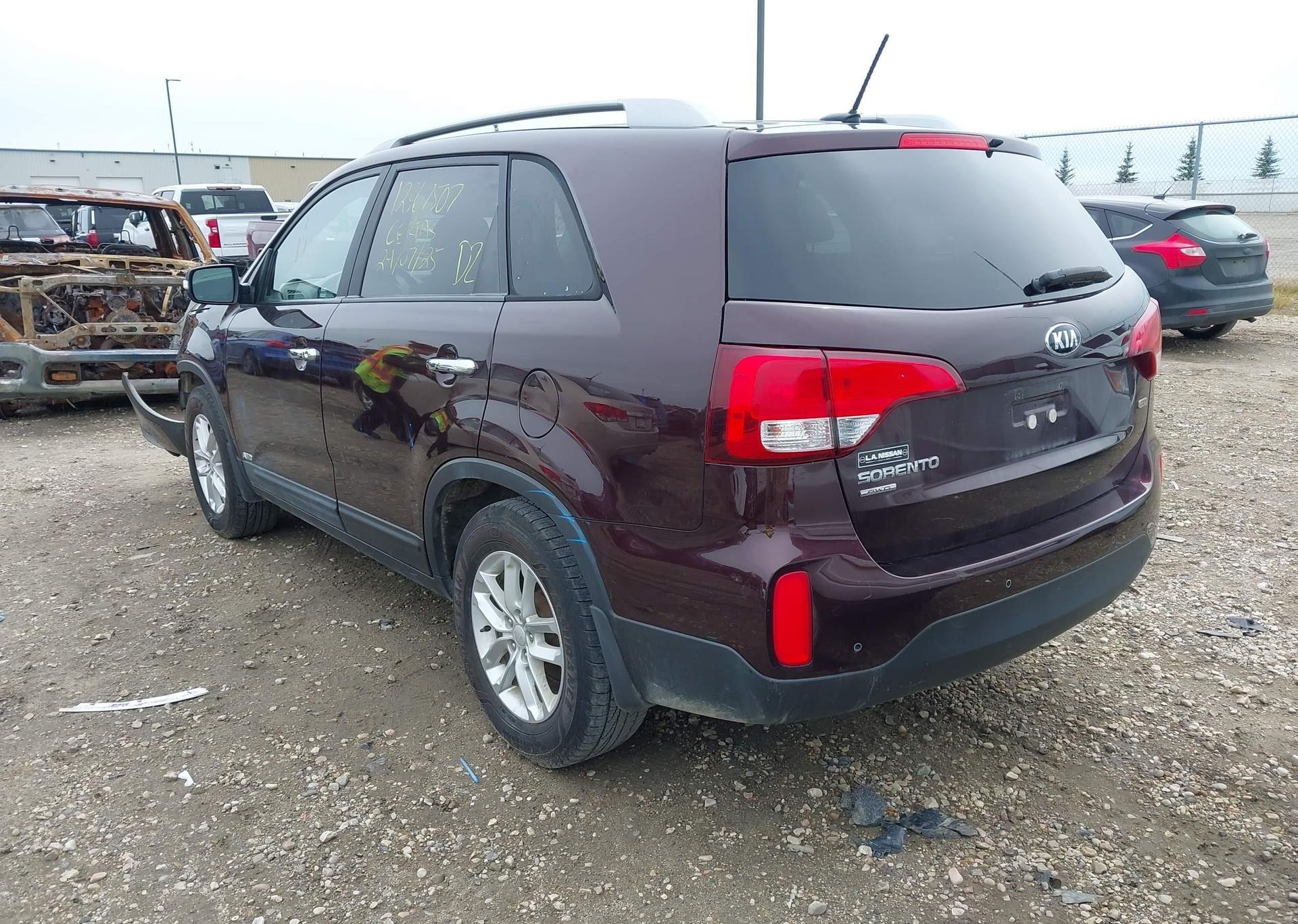 2015 KIA SORENTO LX