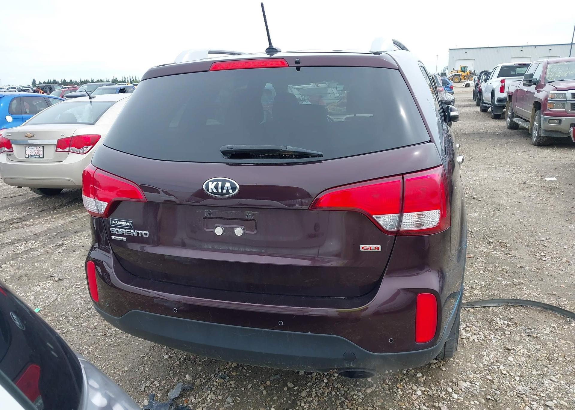 2015 KIA SORENTO LX