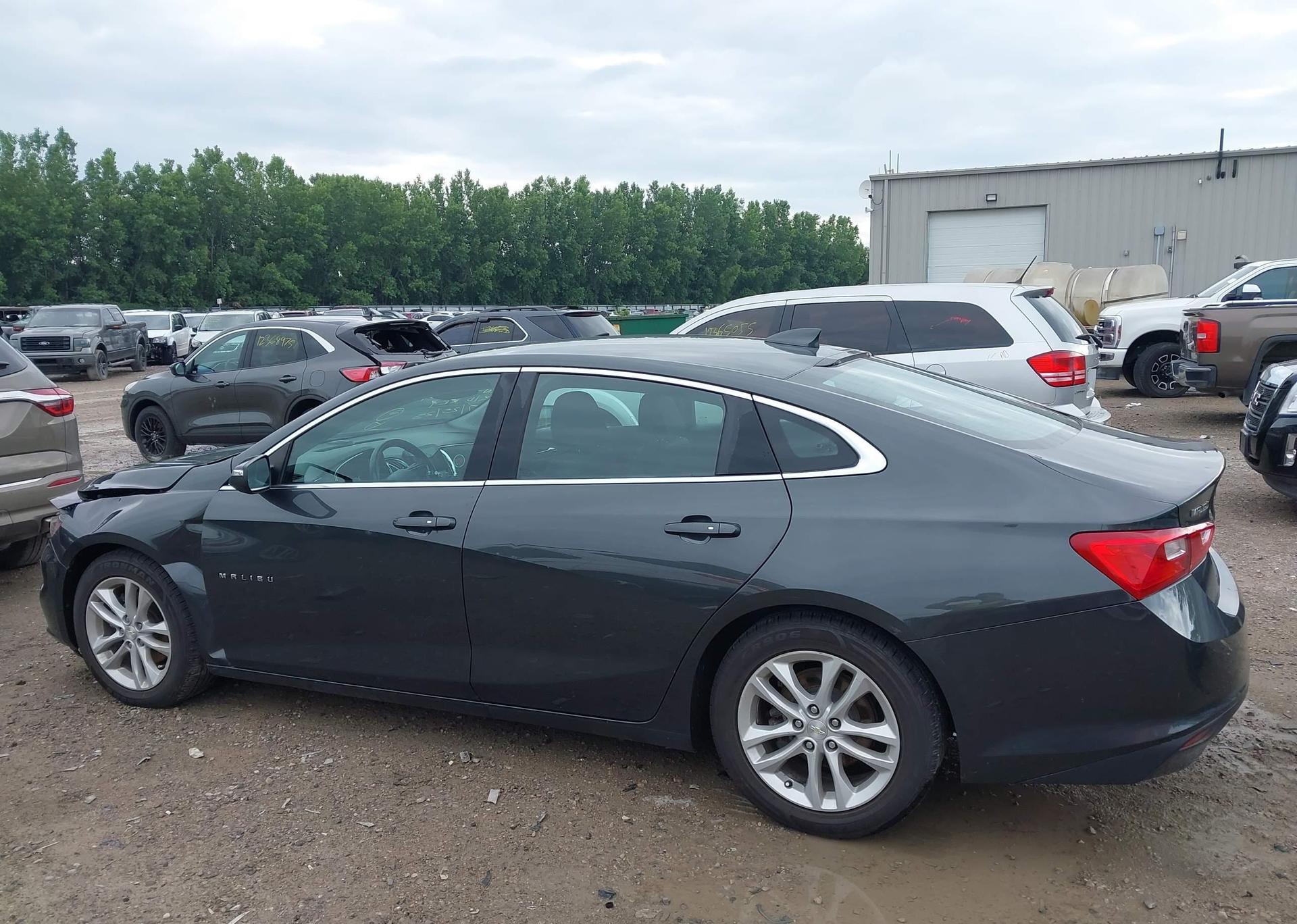 2017 CHEVROLET MALIBU LT