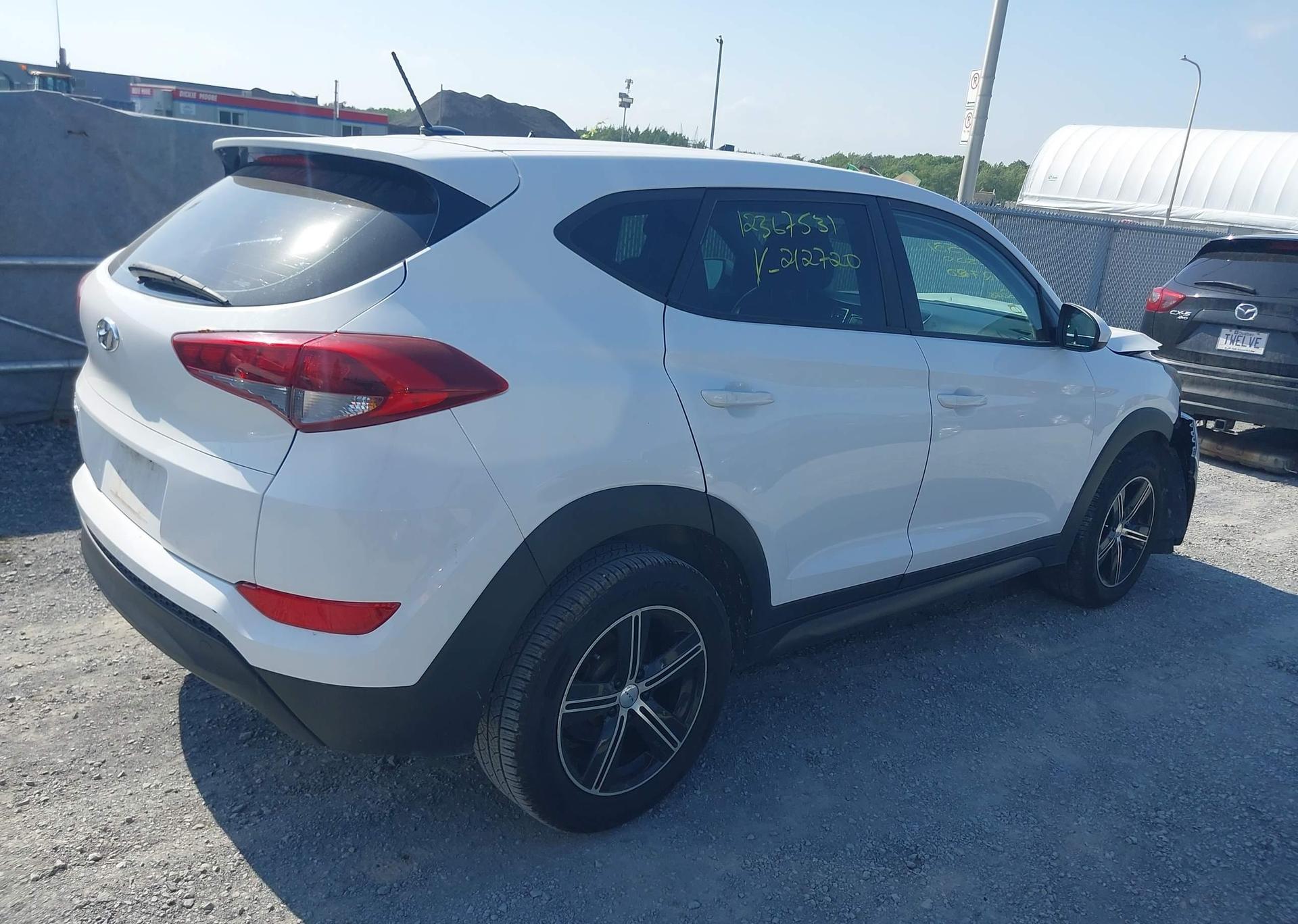 2016 HYUNDAI TUCSON