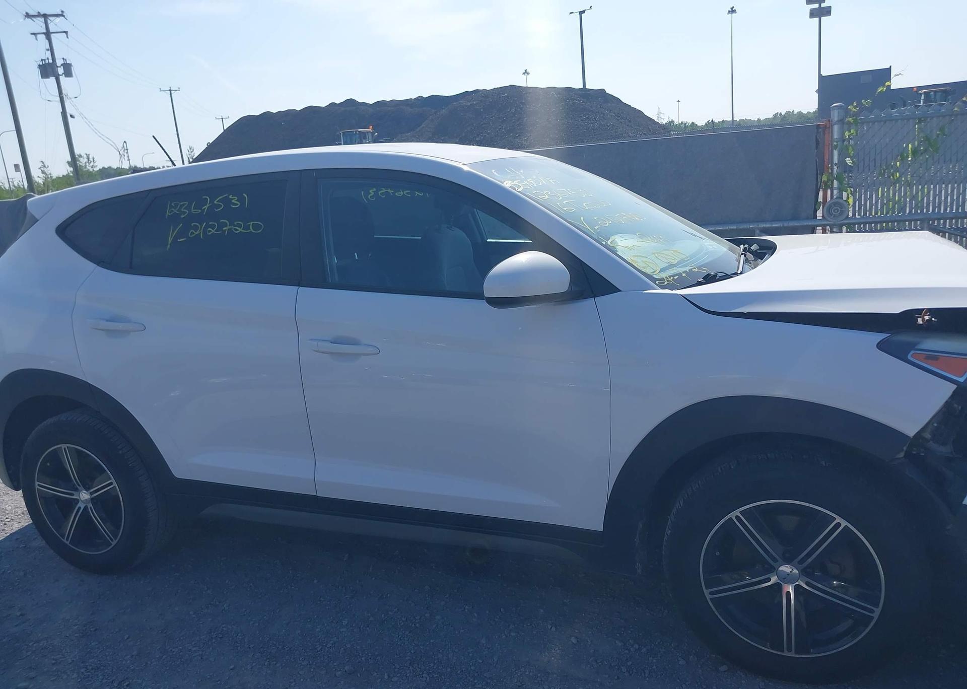 2016 HYUNDAI TUCSON
