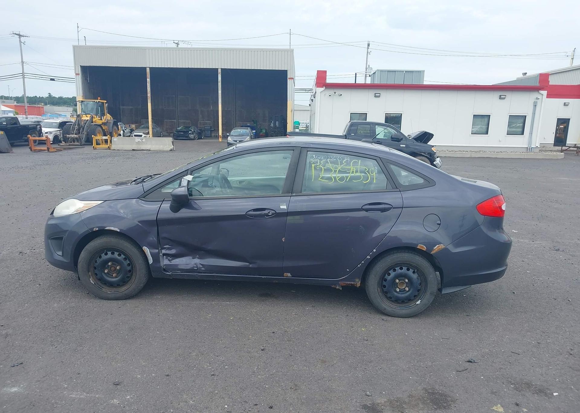 2013 FORD FIESTA S