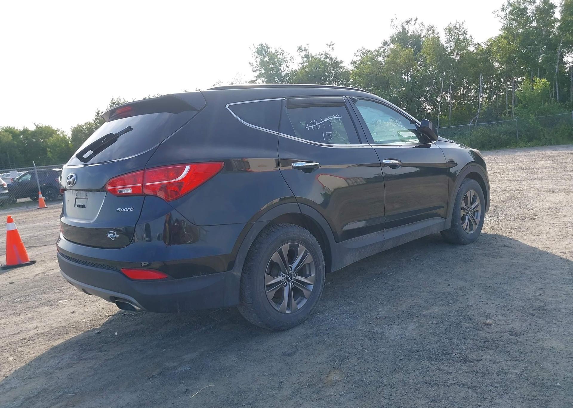2015 HYUNDAI SANTA FE SPORT 2.4 BASE