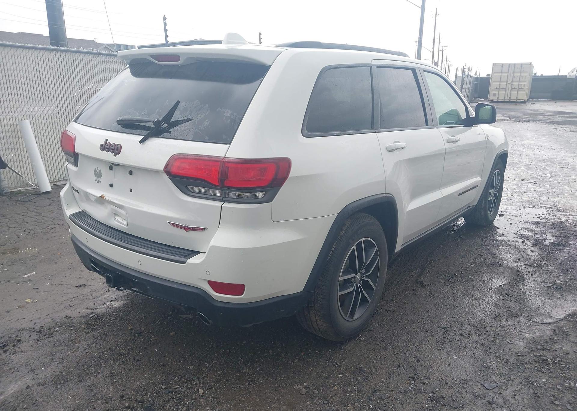 2017 JEEP GRAND CHEROKEE