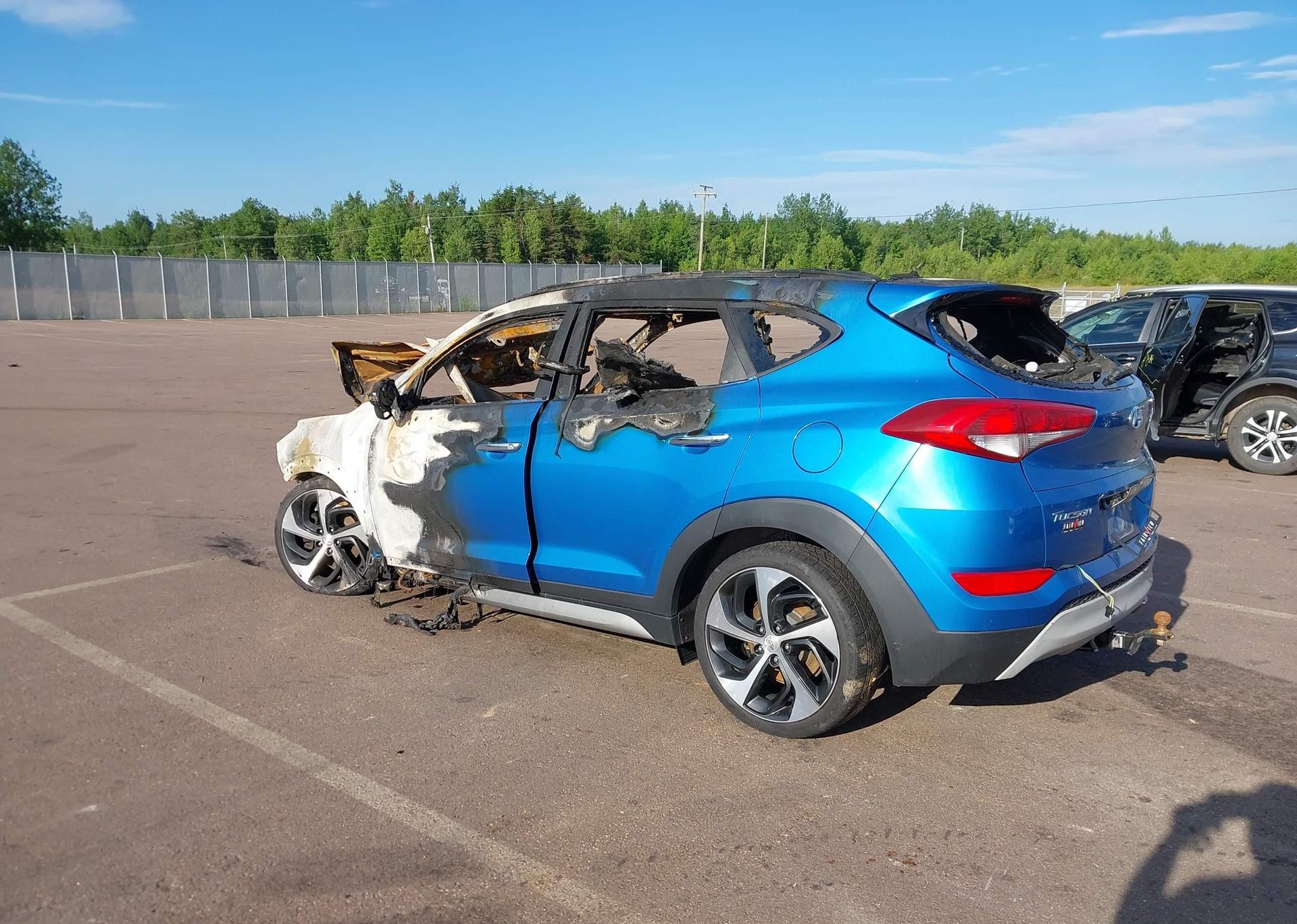 2017 HYUNDAI TUCSON SE