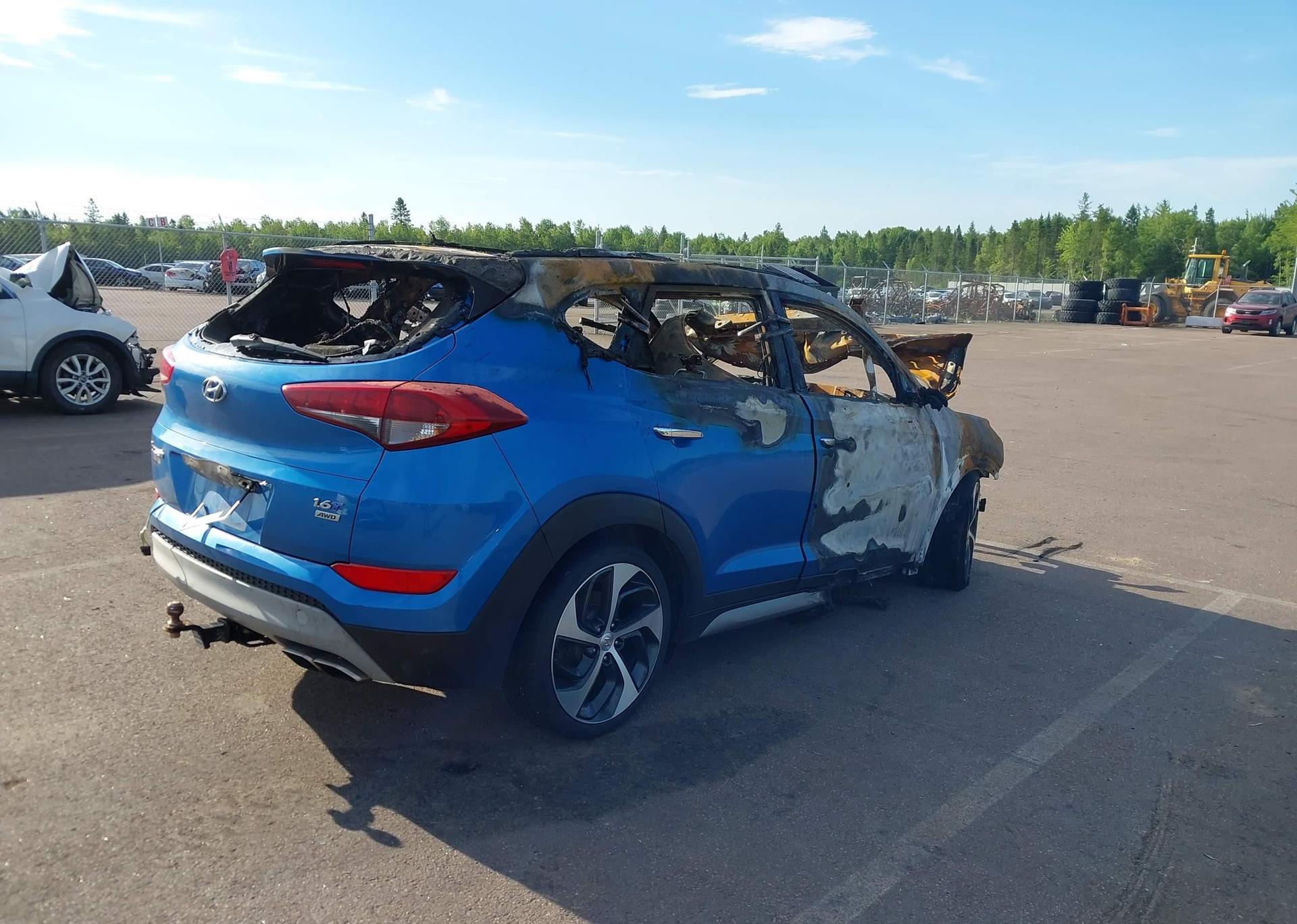 2017 HYUNDAI TUCSON SE