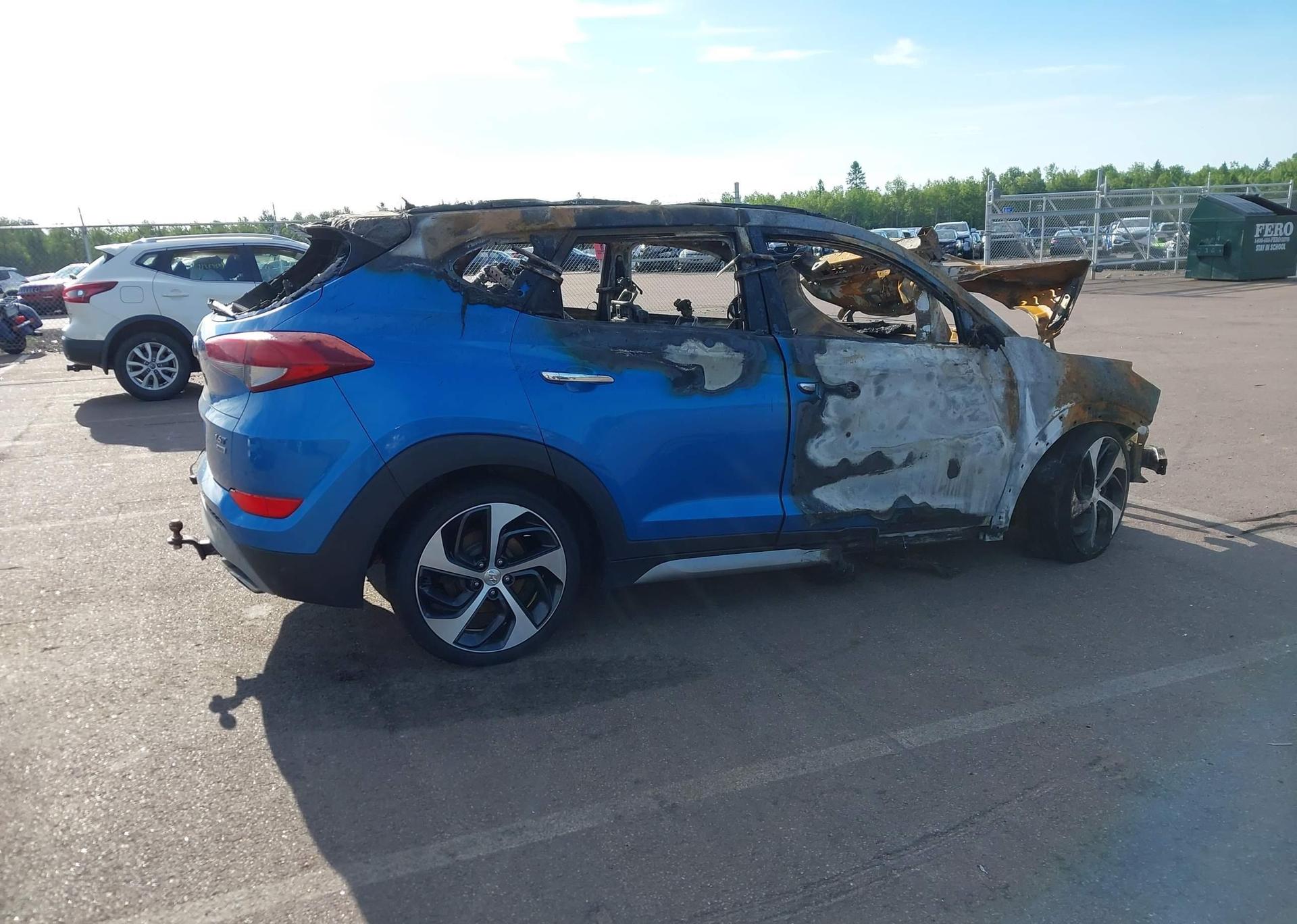 2017 HYUNDAI TUCSON SE