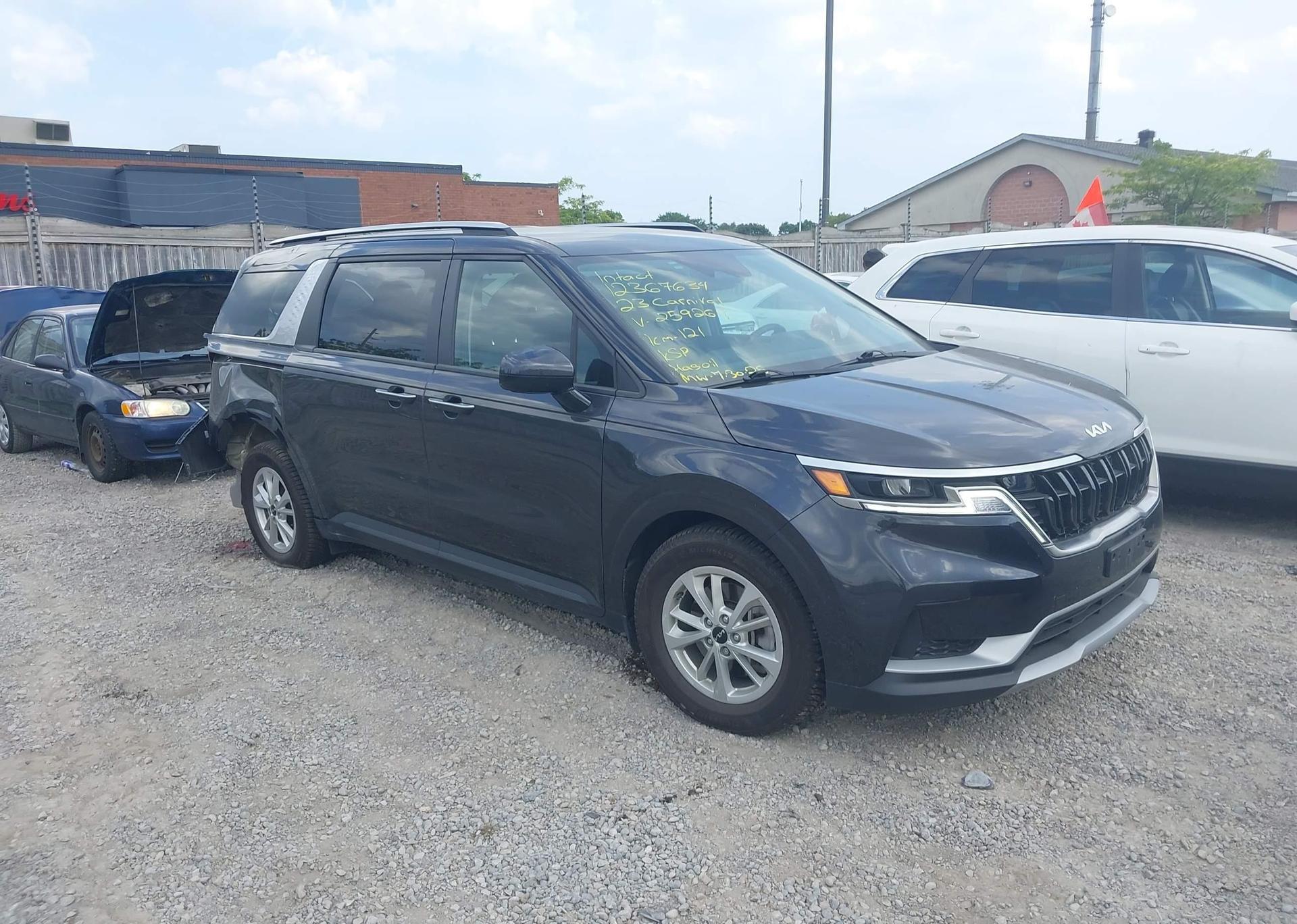 2023 KIA Carnival