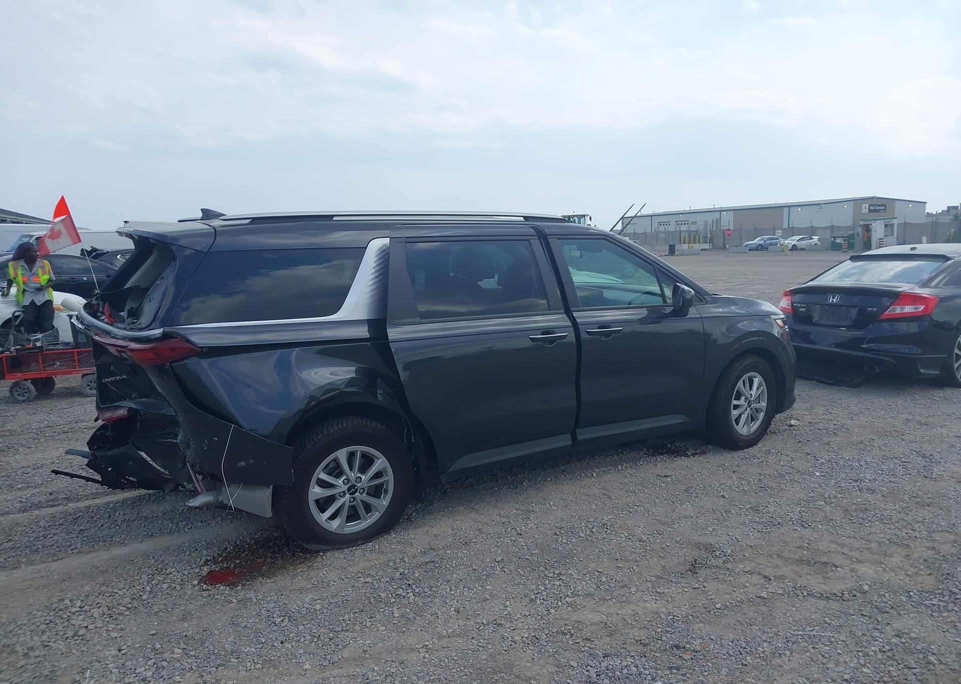 2023 KIA Carnival