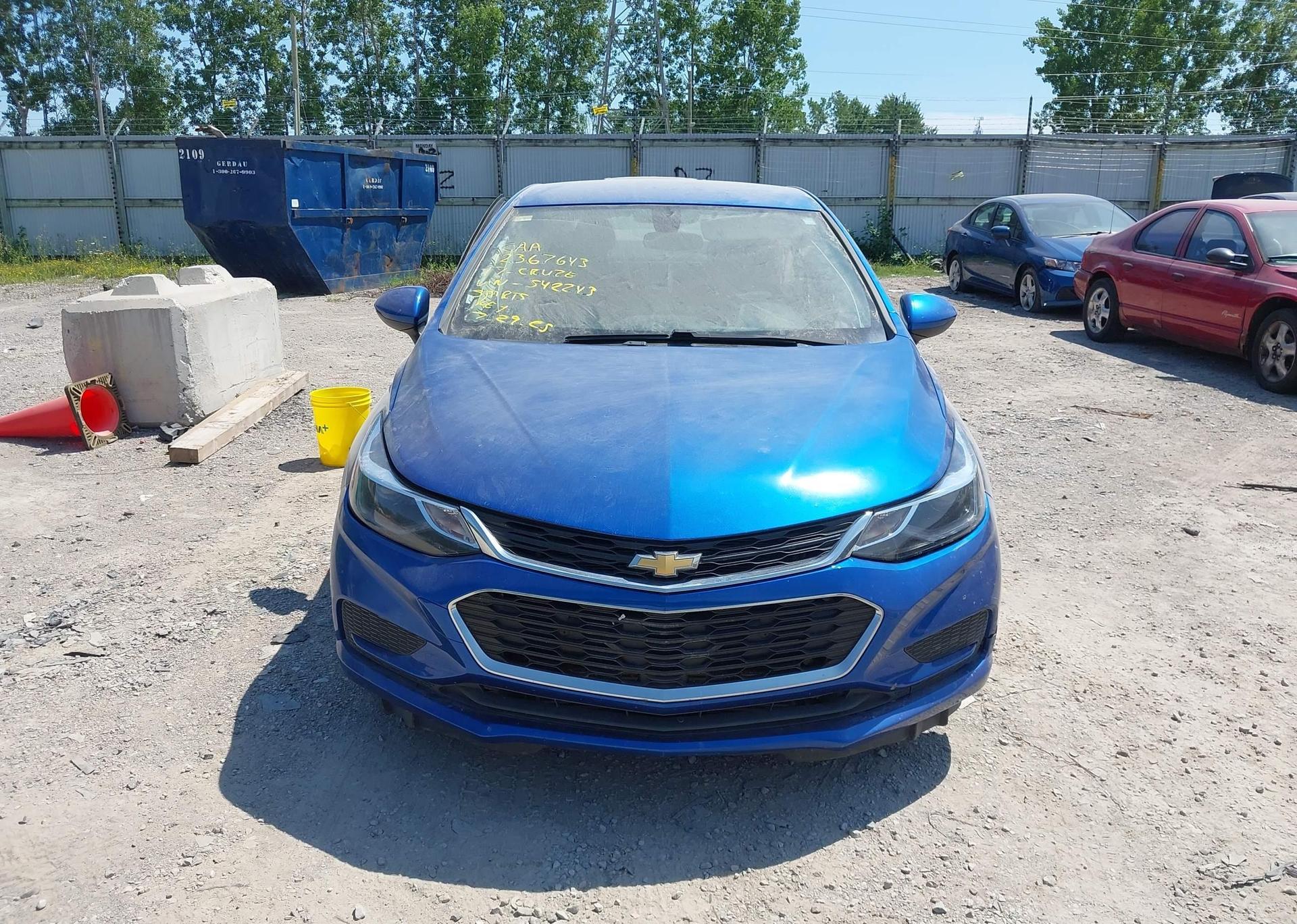 2017 CHEVROLET CRUZE LT
