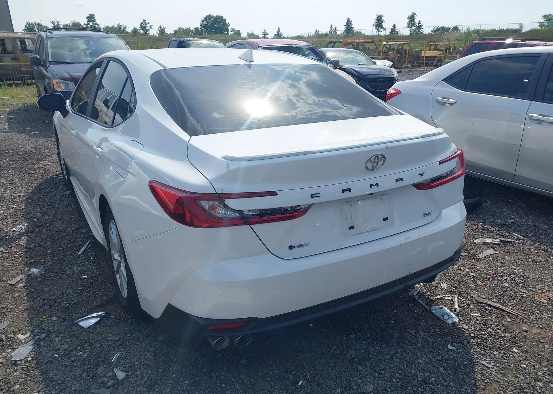 2025 TOYOTA CAMRY XSE