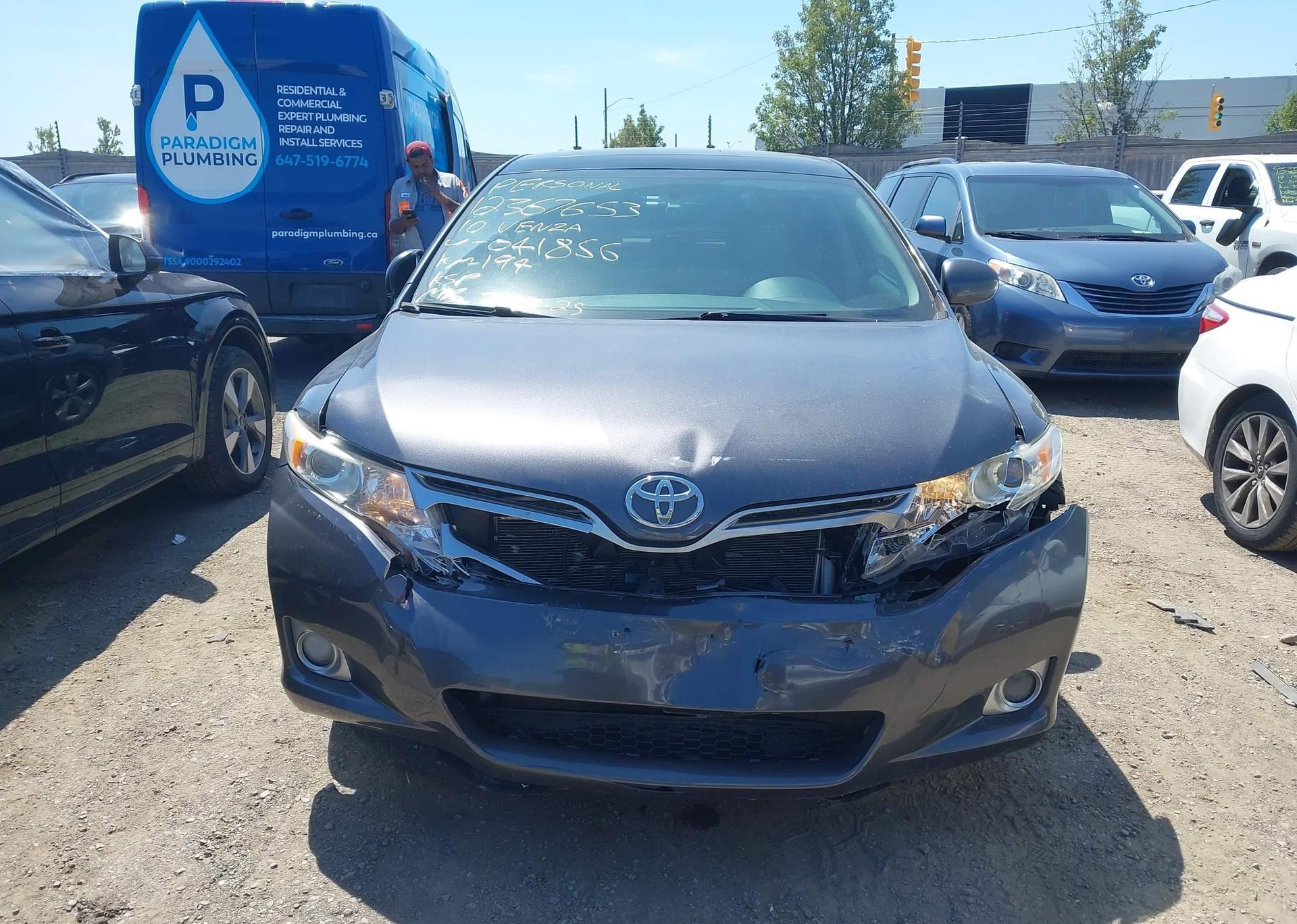 2010 TOYOTA VENZA