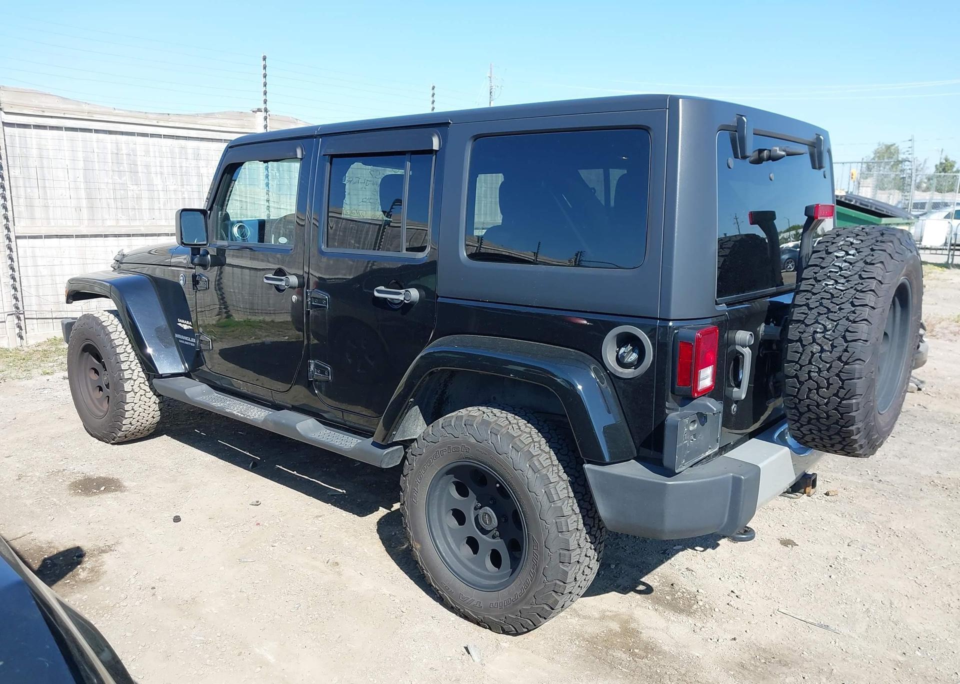 2012 JEEP WRANGLER UNLIMITED SAHARA