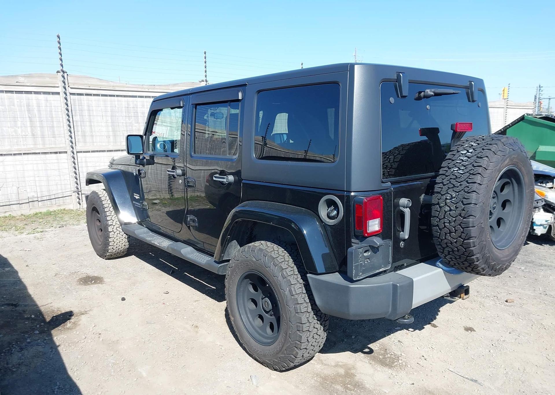 2012 JEEP WRANGLER UNLIMITED SAHARA