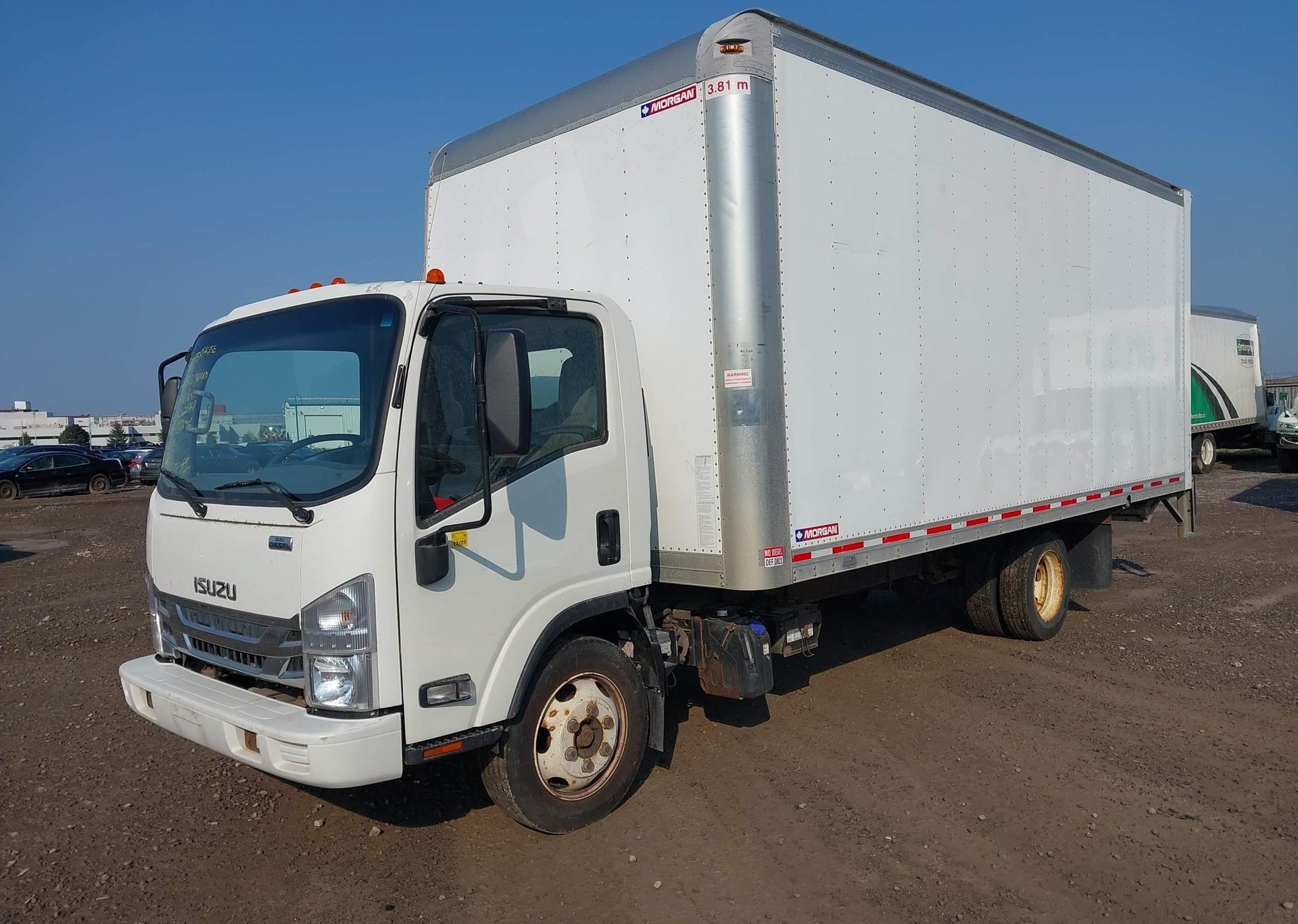 2018 ISUZU NRR