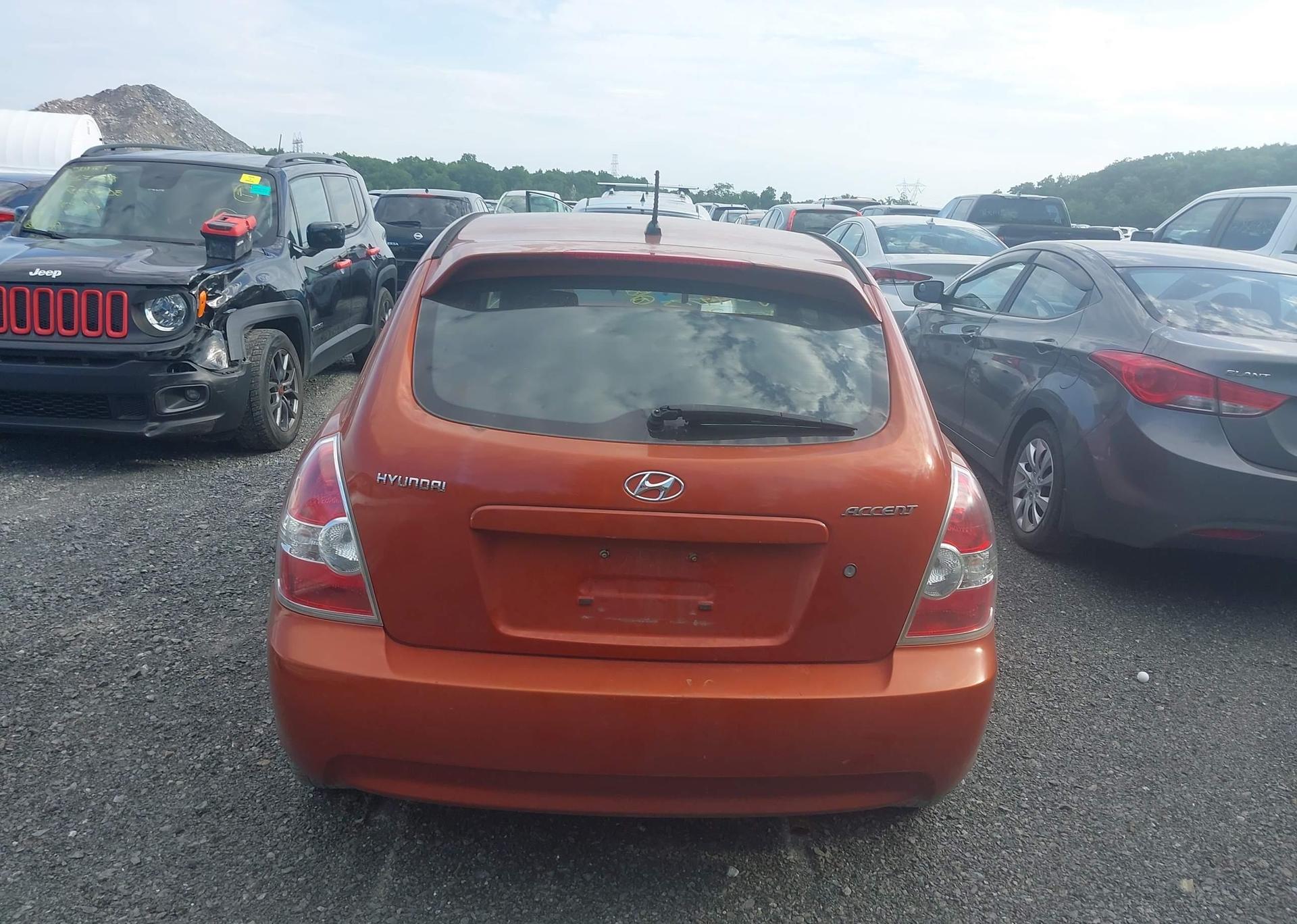 2010 HYUNDAI ACCENT SE